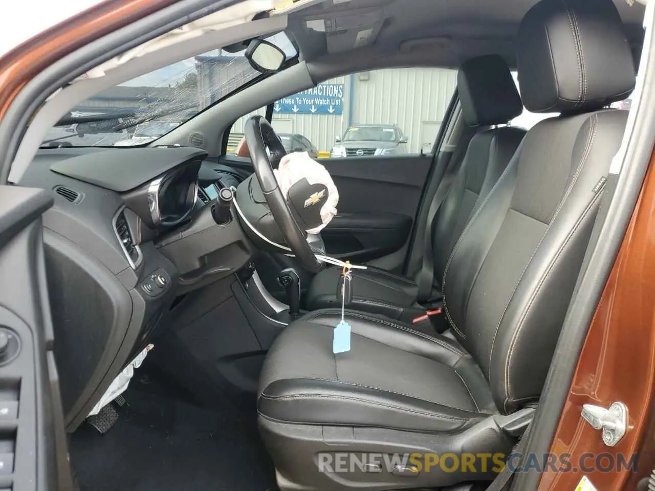 7 fotografías del automóvil dañado 3GNCJPSB2KL258440 CHEVROLET TRAX 2019