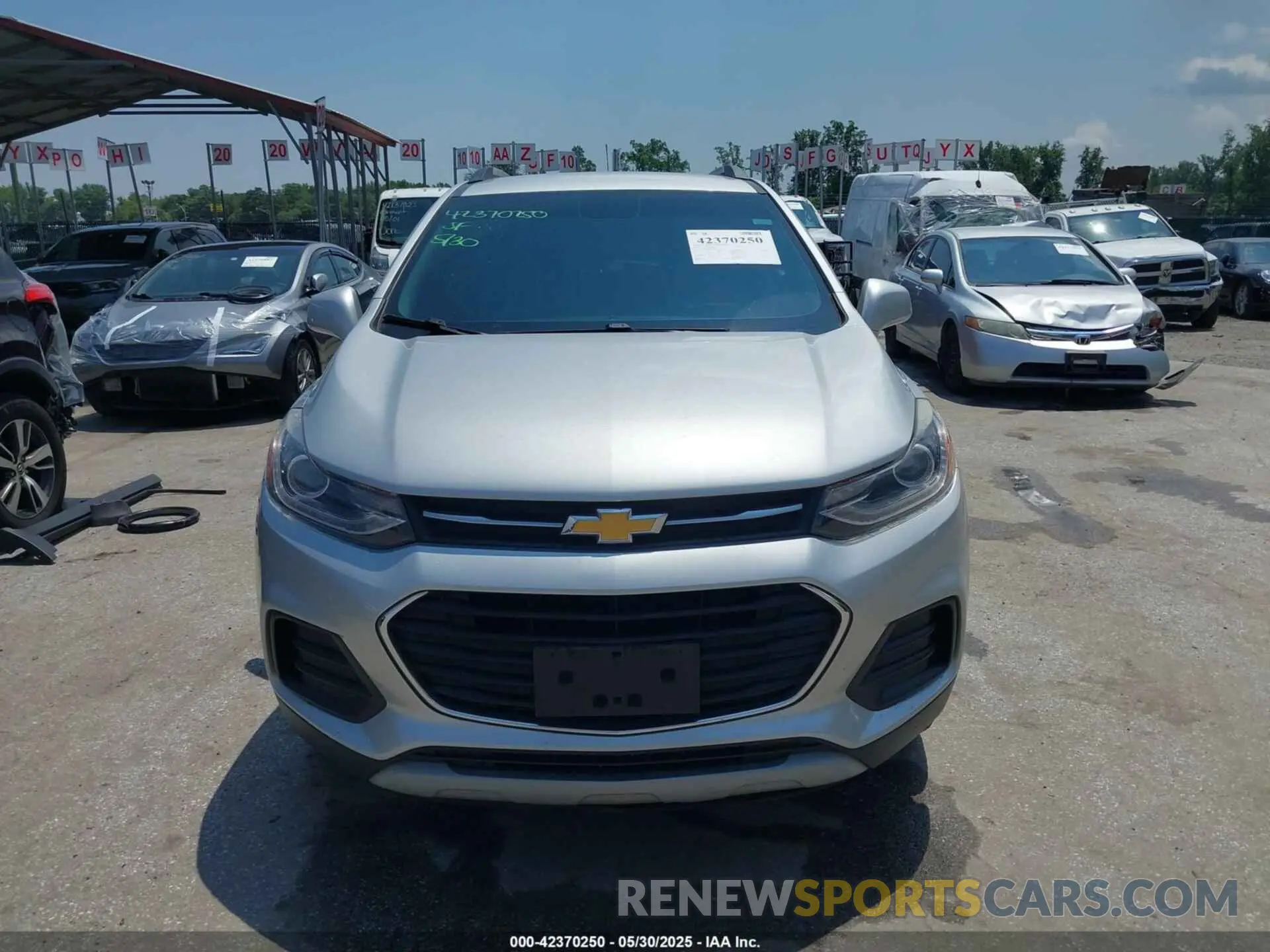 13 fotografías del automóvil dañado 3GNCJPSB4KL287003 CHEVROLET TRAX 2019