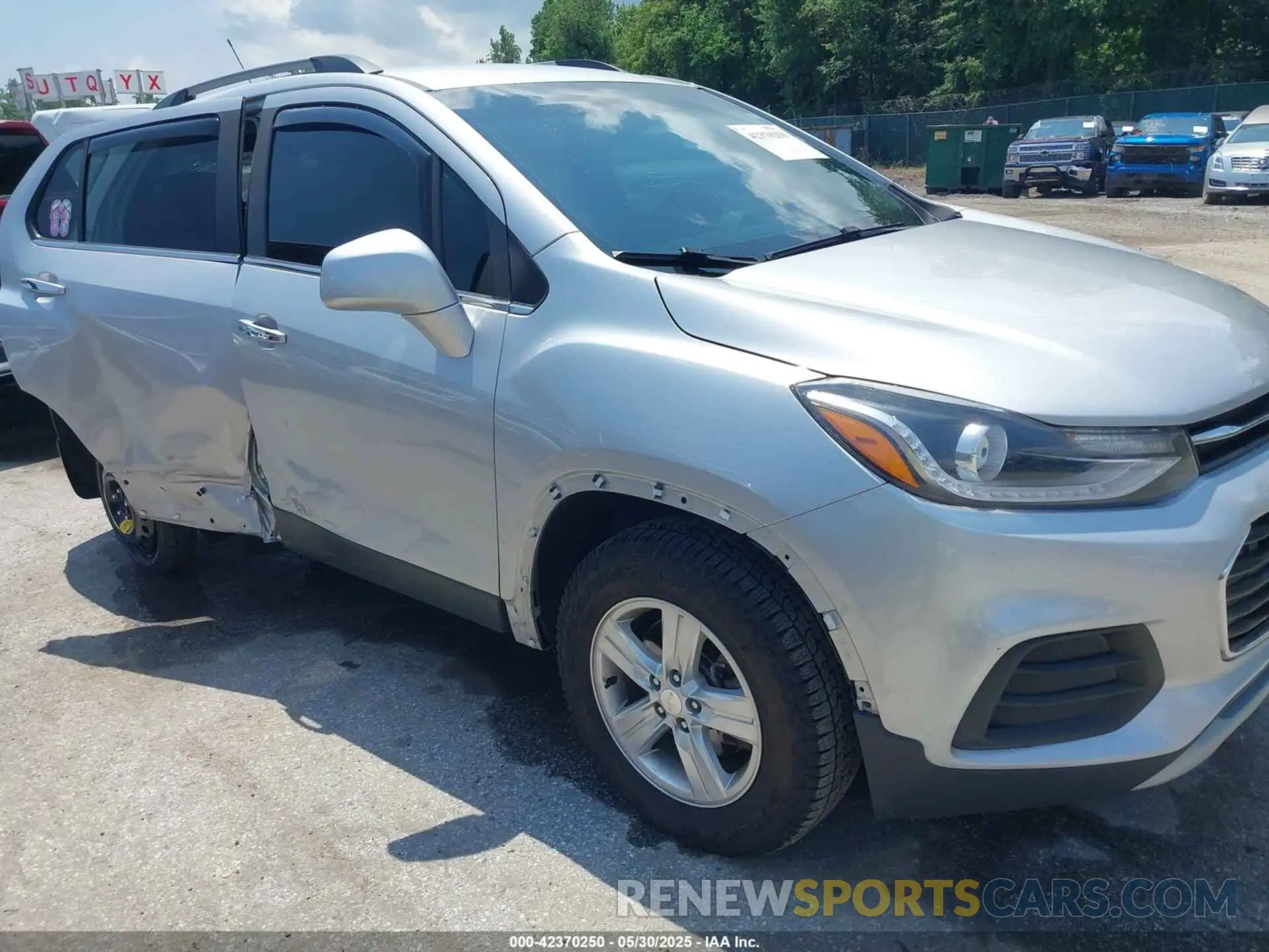 18 fotografías del automóvil dañado 3GNCJPSB4KL287003 CHEVROLET TRAX 2019