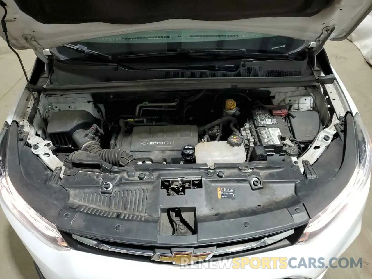 12 fotografías del automóvil dañado 3GNCJPSB5KL198301 CHEVROLET TRAX 2019
