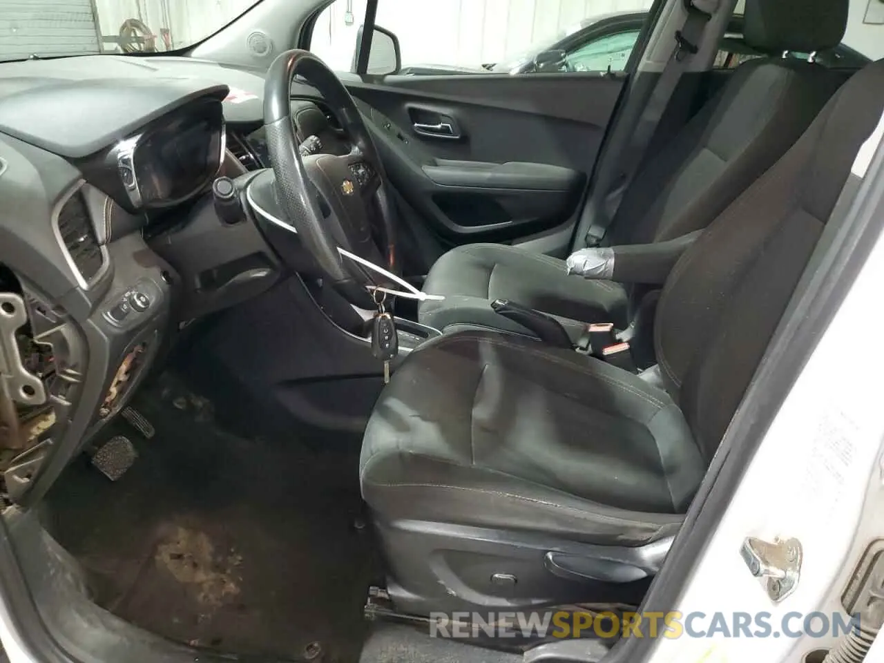 7 fotografías del automóvil dañado 3GNCJPSB5KL198301 CHEVROLET TRAX 2019