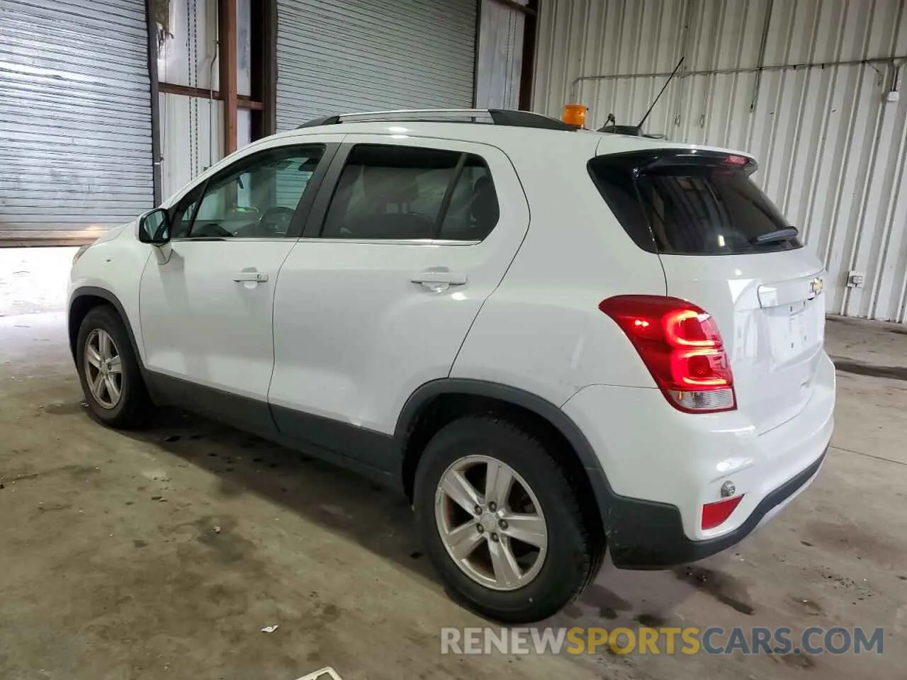2 fotografías del automóvil dañado 3GNCJPSBXKL217117 CHEVROLET TRAX 2019