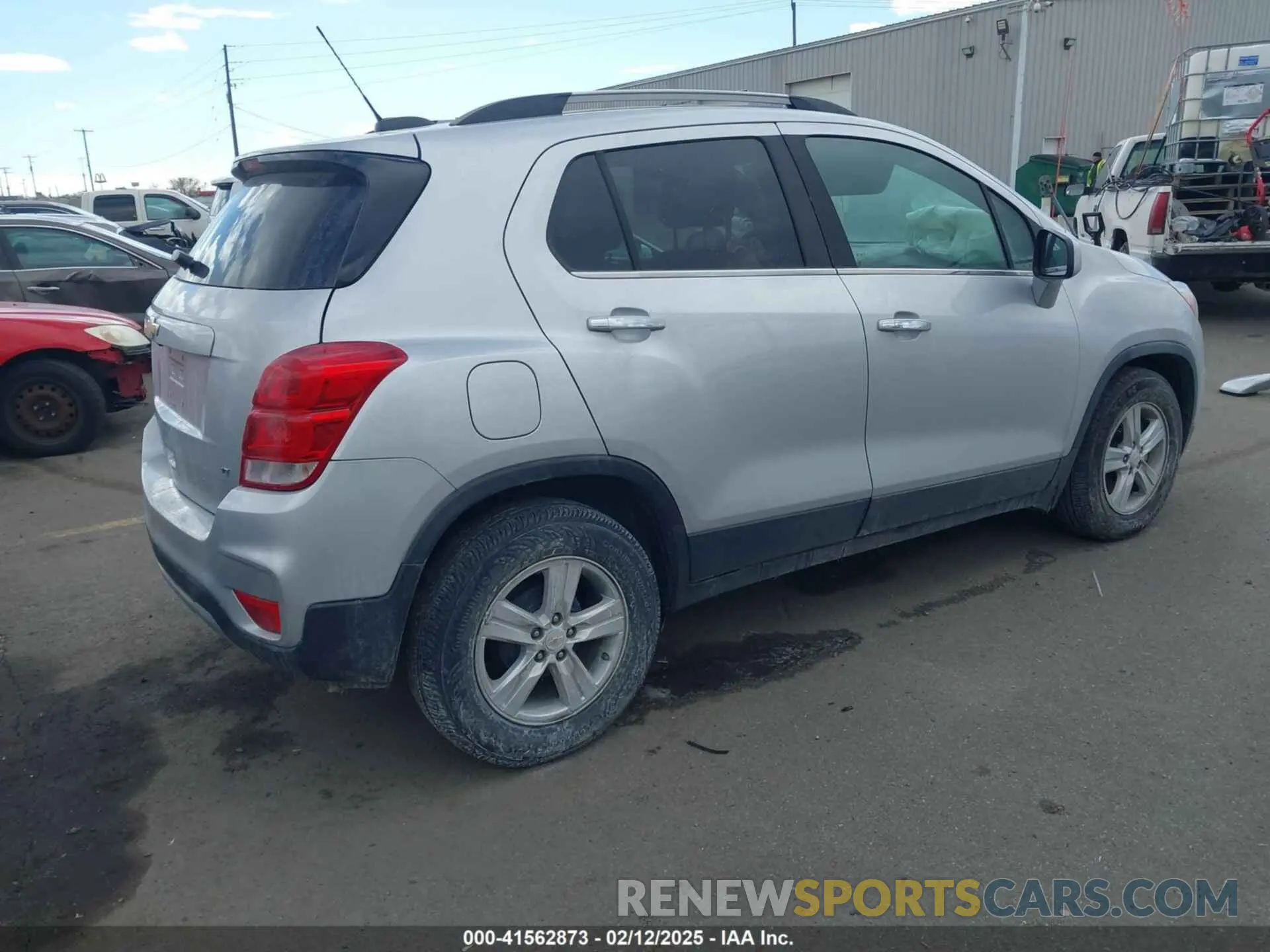 4 fotografías del automóvil dañado KL7CJLSB0KB753820 CHEVROLET TRAX 2019