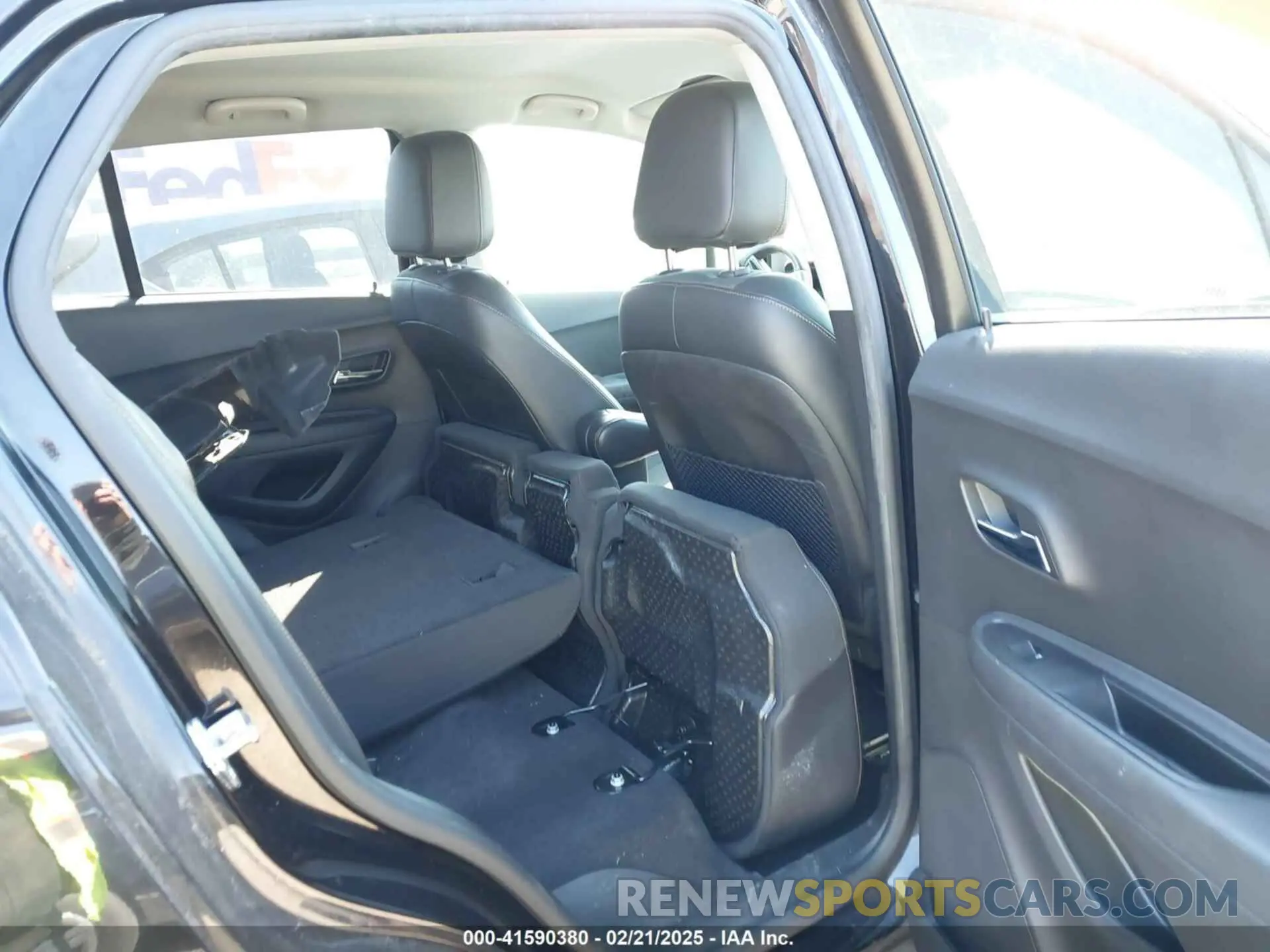 8 fotografías del automóvil dañado KL7CJLSB1KB774921 CHEVROLET TRAX 2019