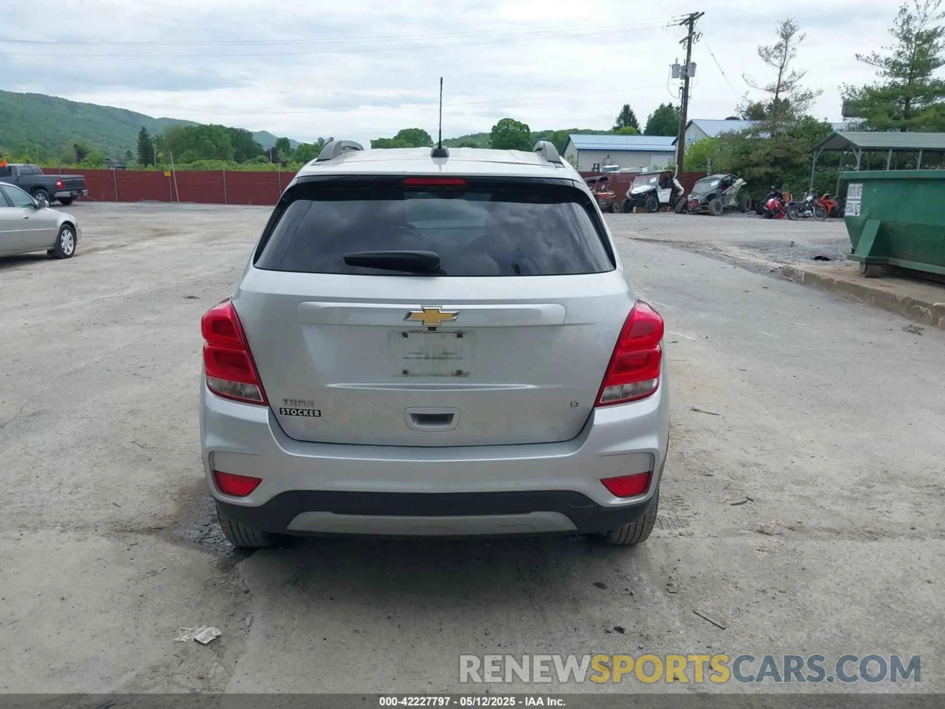 16 fotografías del automóvil dañado KL7CJLSB1KB961043 CHEVROLET TRAX 2019