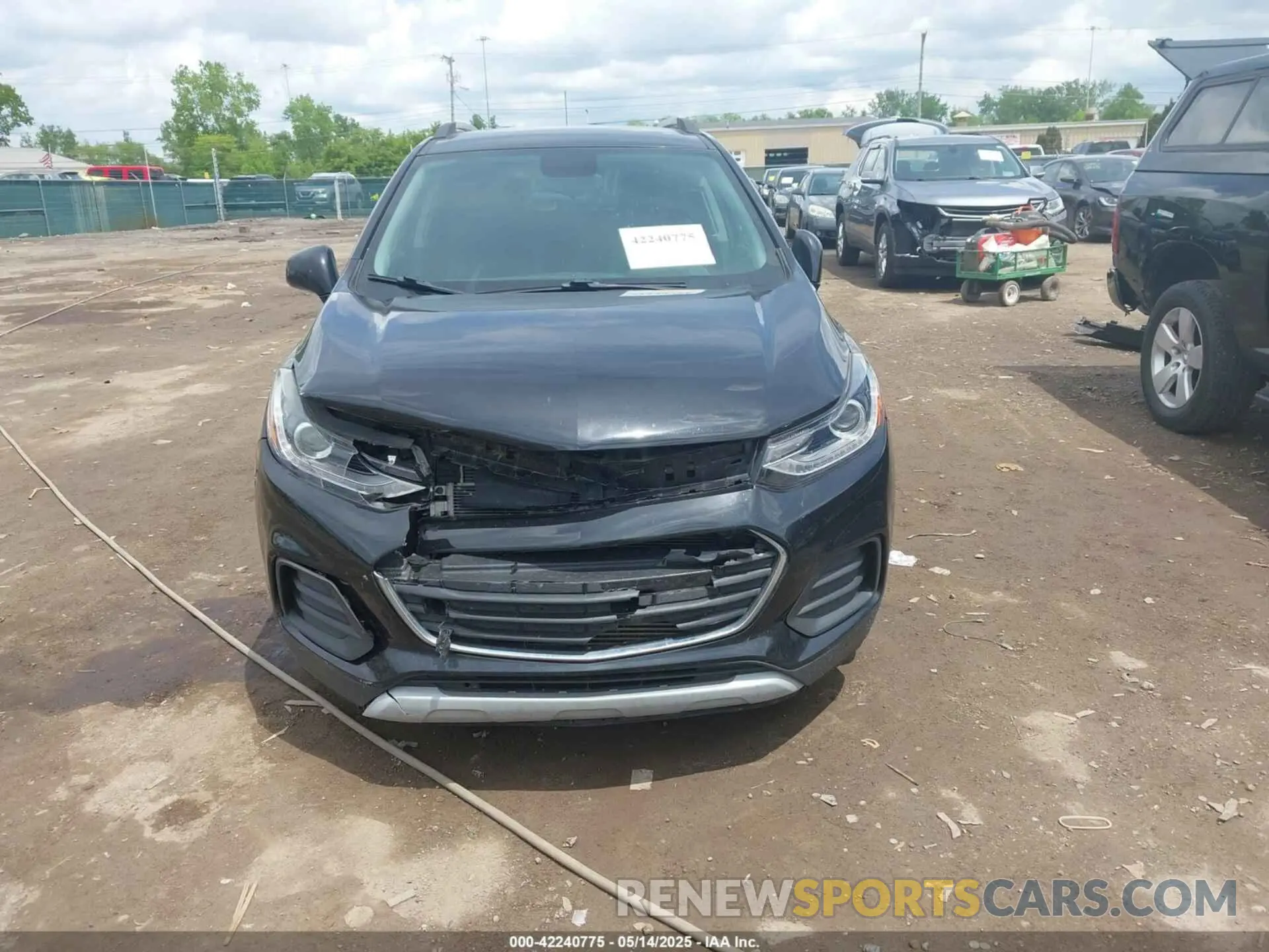 12 fotografías del automóvil dañado KL7CJLSB2KB789492 CHEVROLET TRAX 2019