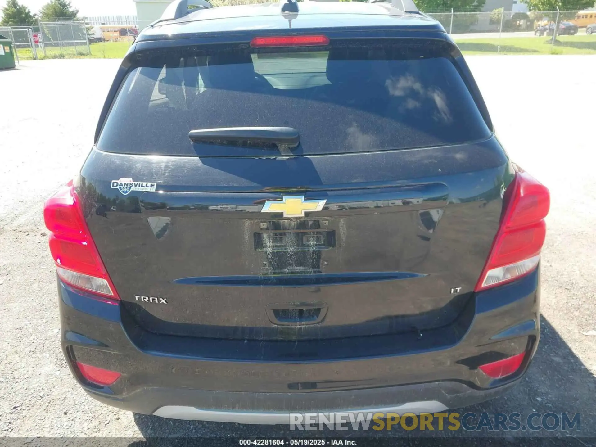 15 fotografías del automóvil dañado KL7CJLSB2KB789959 CHEVROLET TRAX 2019