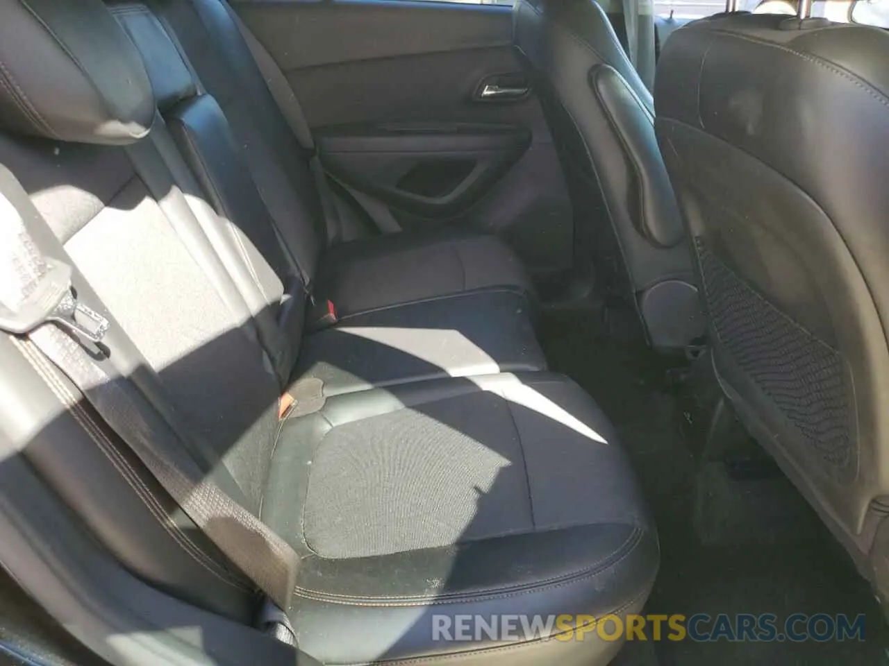 11 fotografías del automóvil dañado KL7CJLSB2KB792764 CHEVROLET TRAX 2019