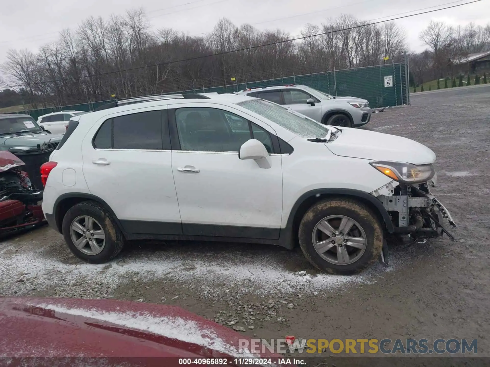 14 fotografías del automóvil dañado KL7CJLSB2KB833197 CHEVROLET TRAX 2019
