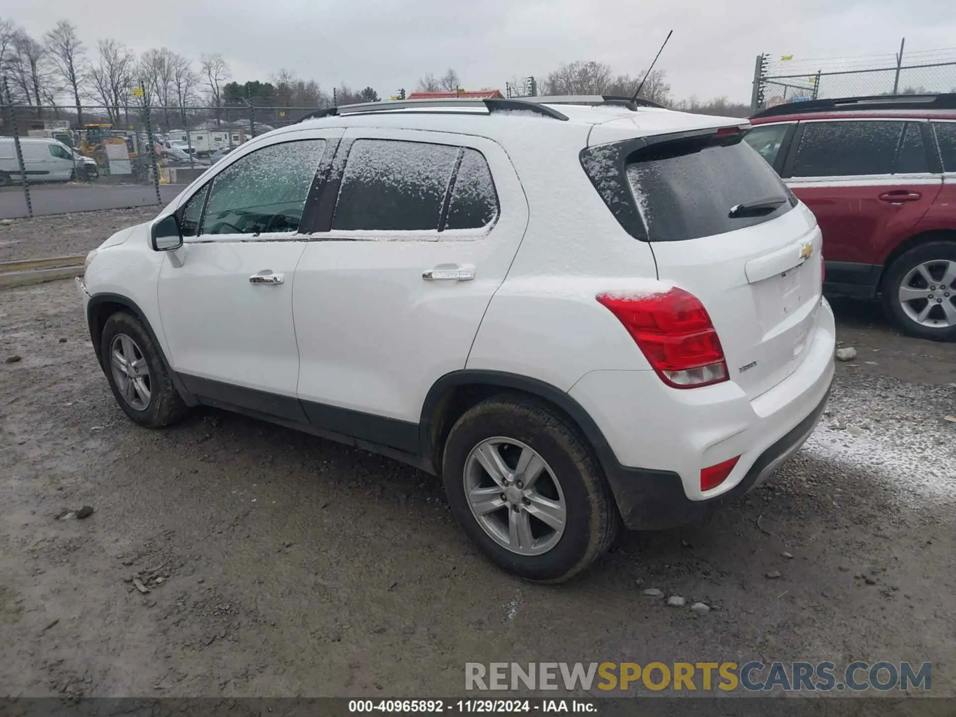 3 fotografías del automóvil dañado KL7CJLSB2KB833197 CHEVROLET TRAX 2019