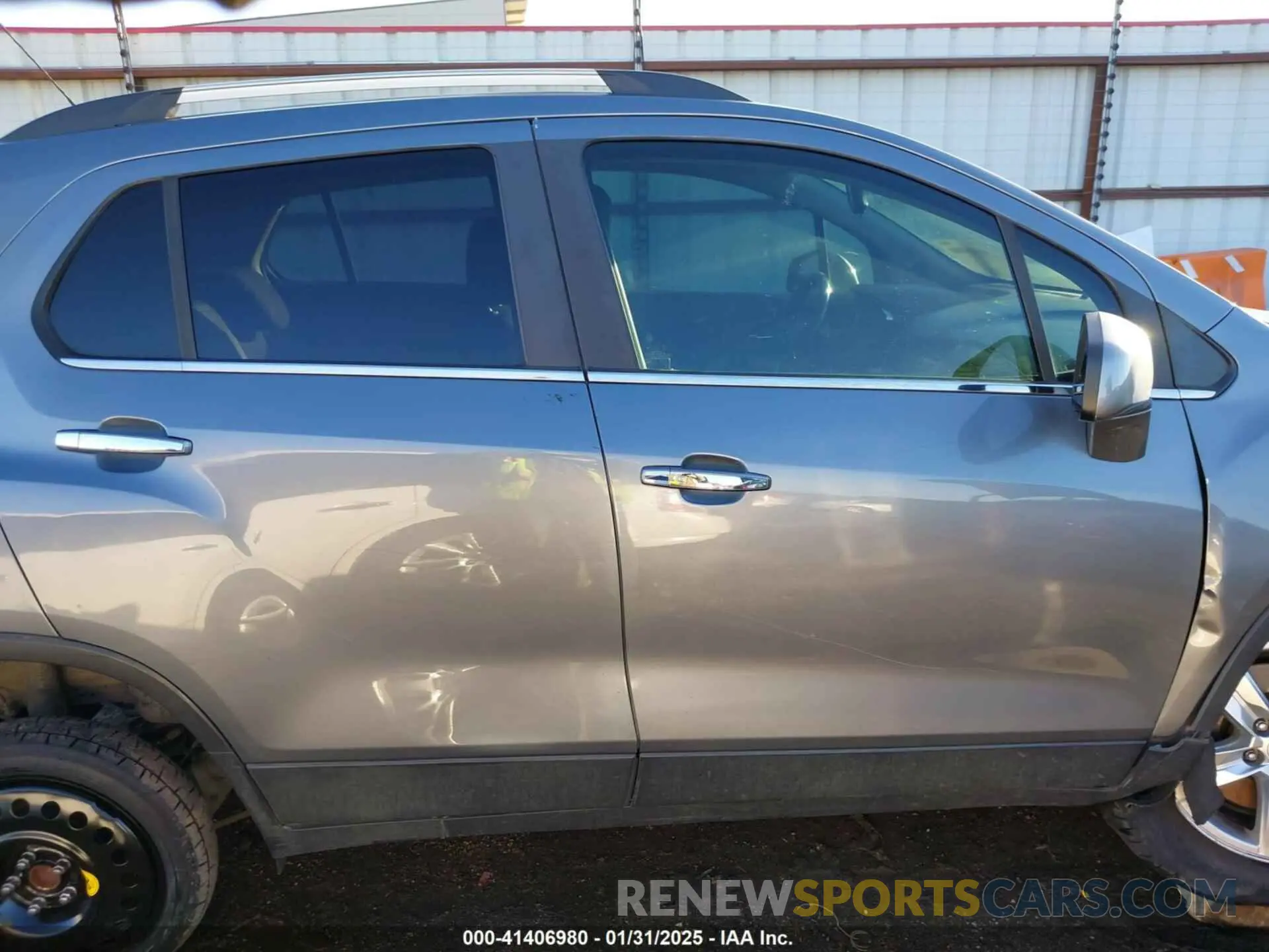 13 fotografías del automóvil dañado KL7CJLSB3KB826307 CHEVROLET TRAX 2019