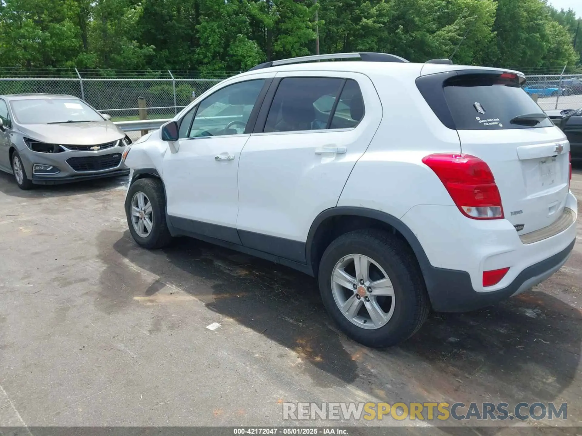 3 fotografías del automóvil dañado KL7CJLSB3KB873868 CHEVROLET TRAX 2019