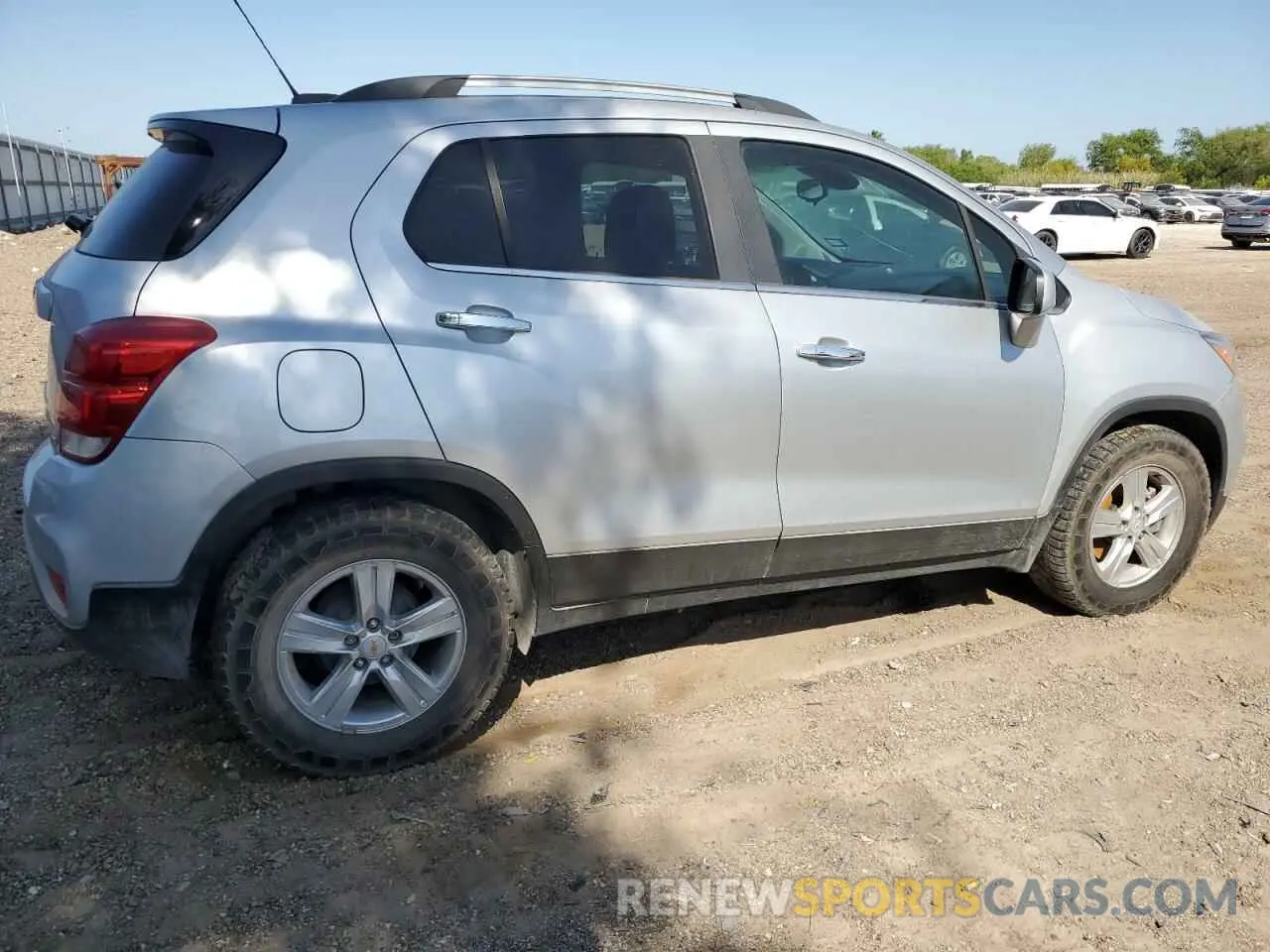 3 fotografías del automóvil dañado KL7CJLSB3KB959777 CHEVROLET TRAX 2019