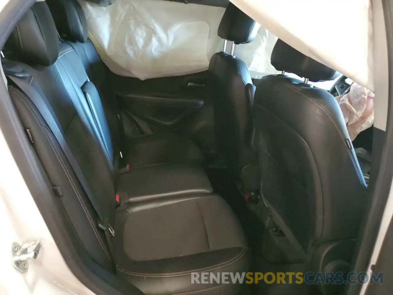 11 fotografías del automóvil dañado KL7CJLSB4KB711585 CHEVROLET TRAX 2019