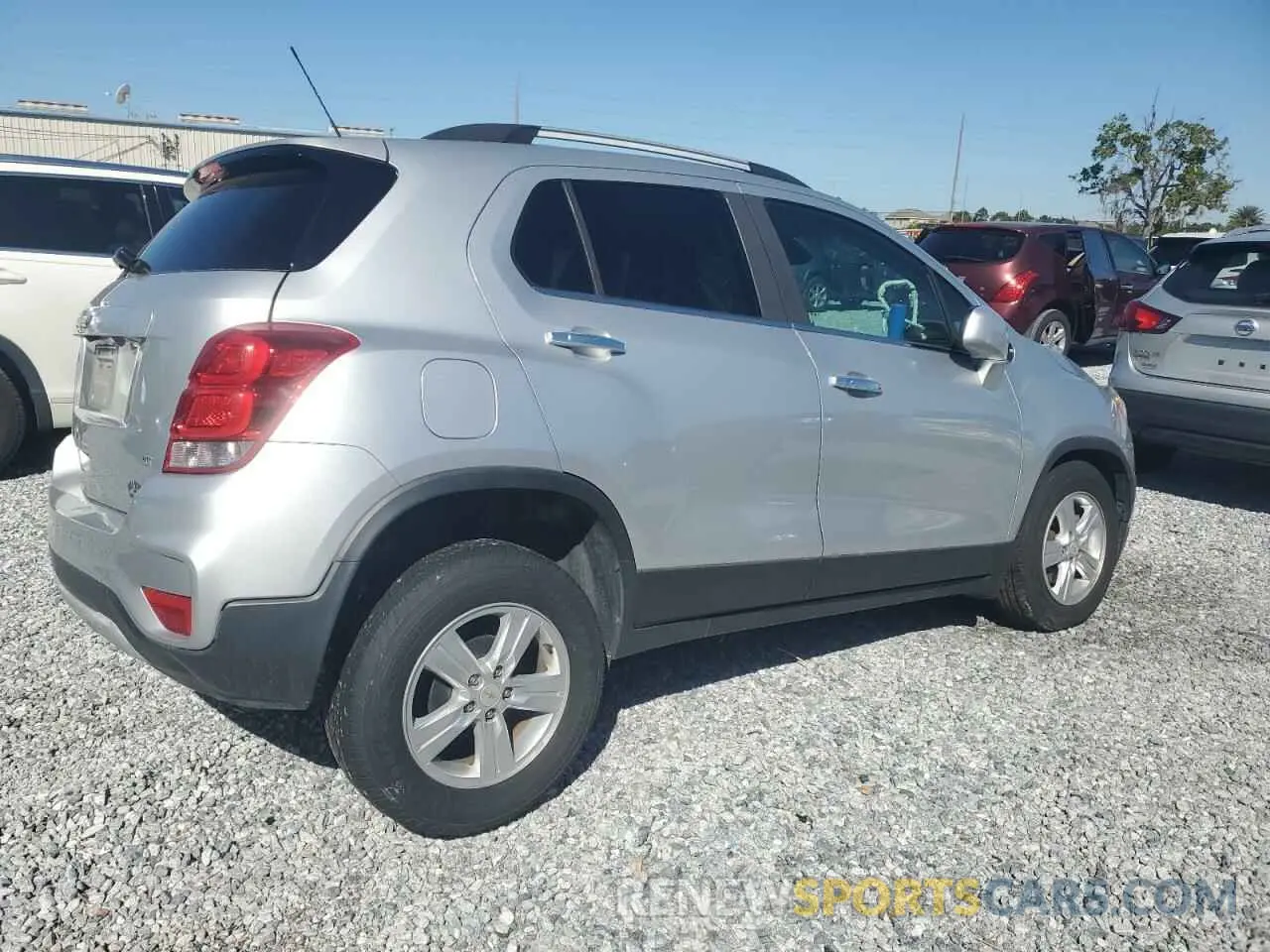 3 fotografías del automóvil dañado KL7CJLSB4KB751312 CHEVROLET TRAX 2019
