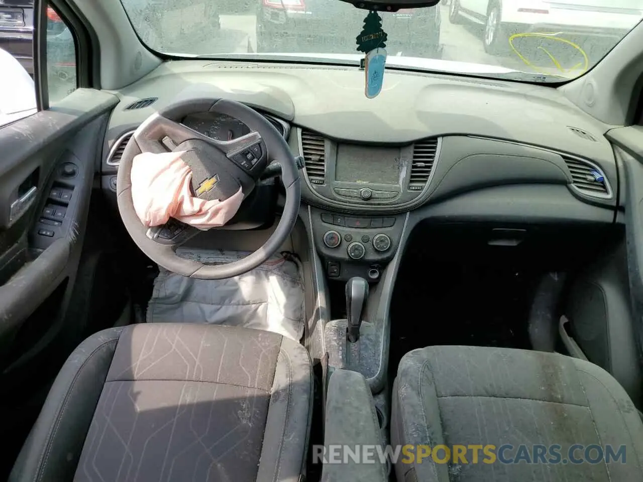 8 fotografías del automóvil dañado KL7CJLSB4KB759023 CHEVROLET TRAX 2019