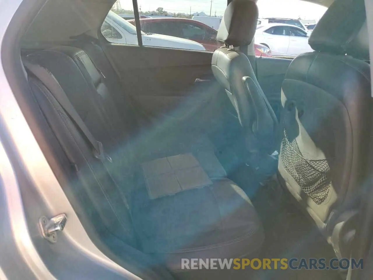 10 fotografías del automóvil dañado KL7CJLSB5KB872818 CHEVROLET TRAX 2019
