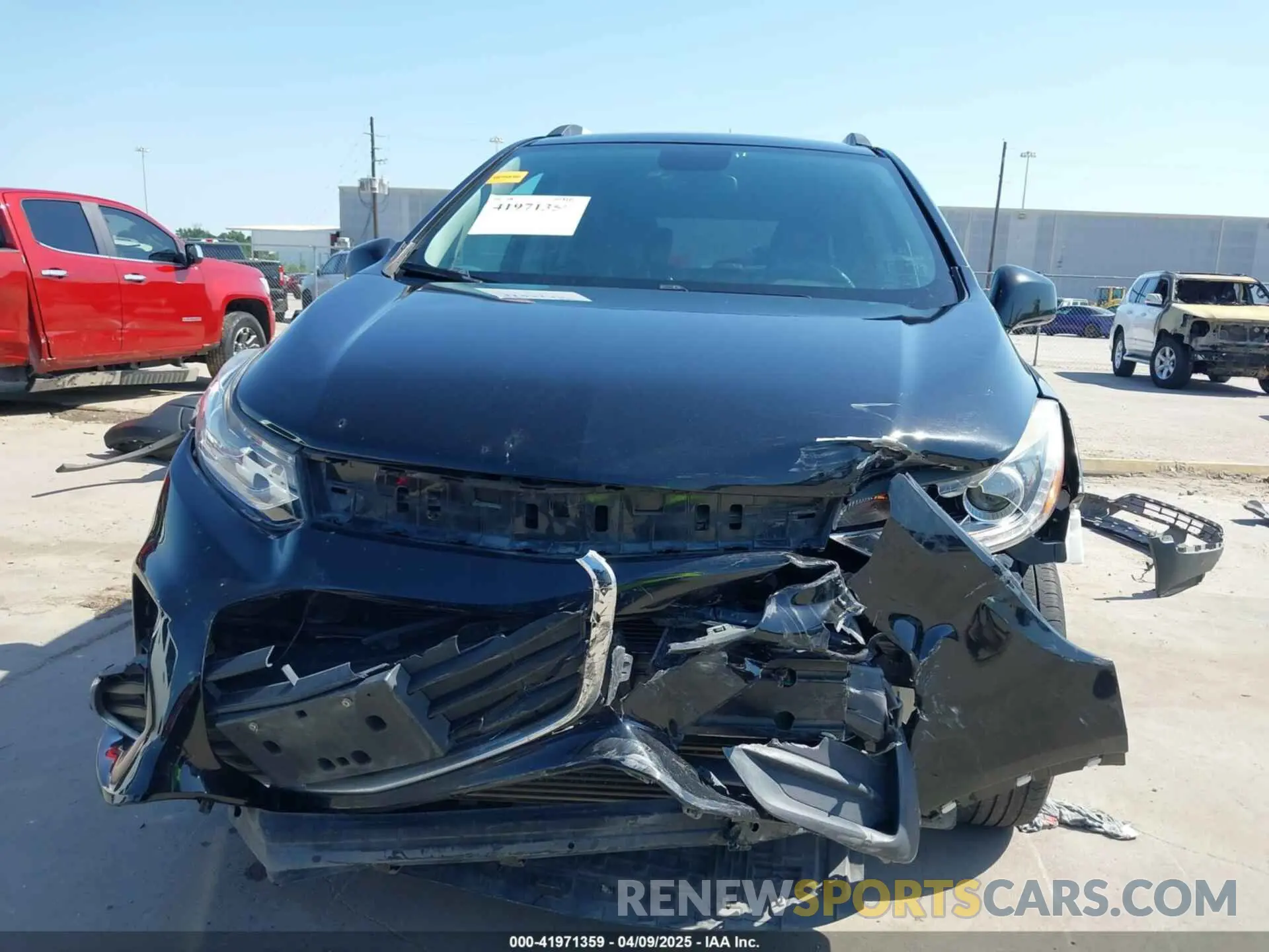 13 fotografías del automóvil dañado KL7CJLSB6KB956193 CHEVROLET TRAX 2019