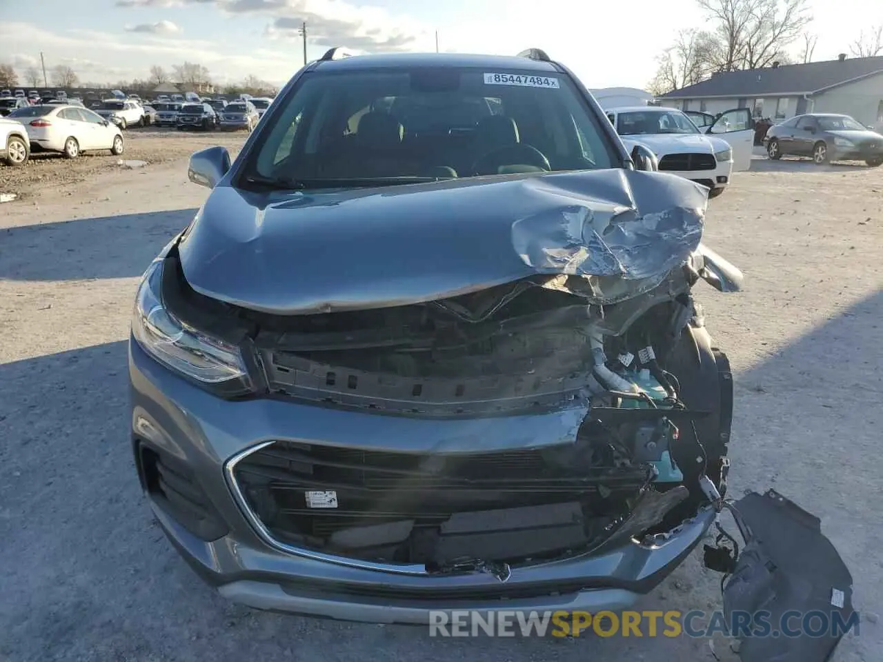 5 fotografías del automóvil dañado KL7CJLSB7KB747500 CHEVROLET TRAX 2019