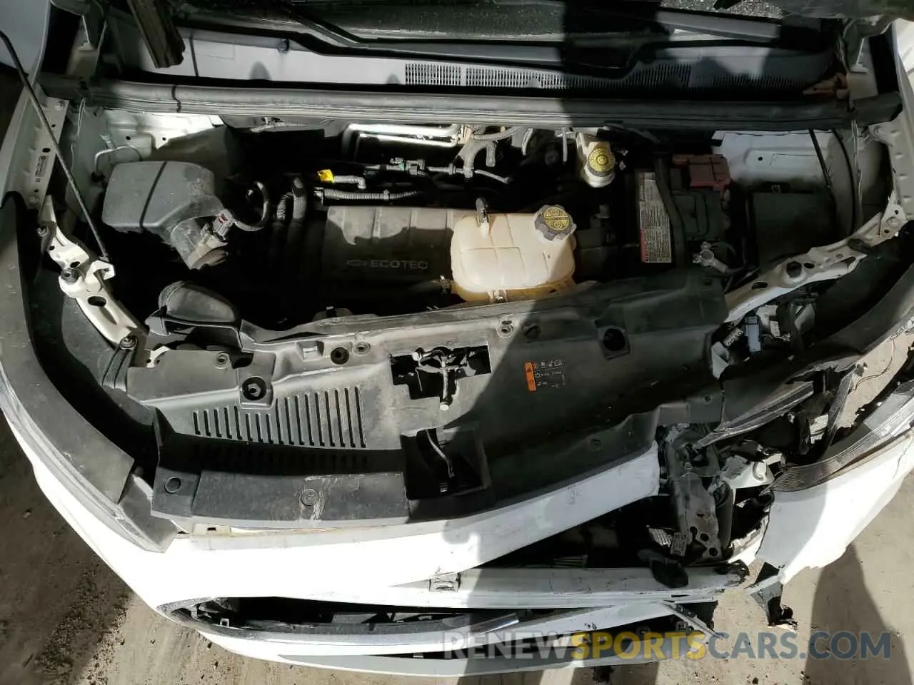 12 fotografías del automóvil dañado KL7CJLSB7KB847144 CHEVROLET TRAX 2019