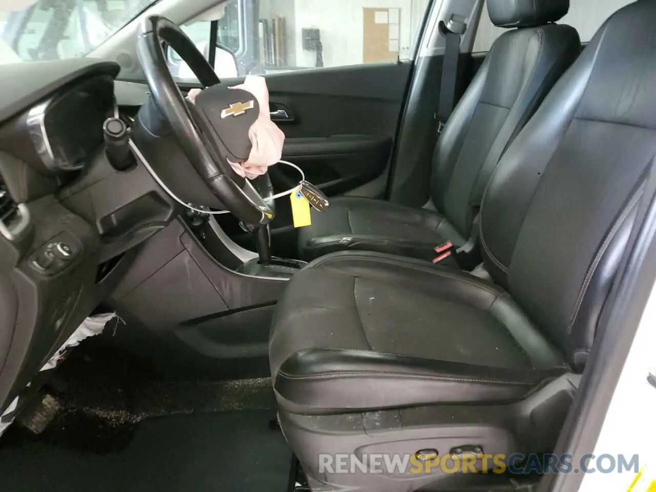 7 fotografías del automóvil dañado KL7CJLSB7KB847144 CHEVROLET TRAX 2019