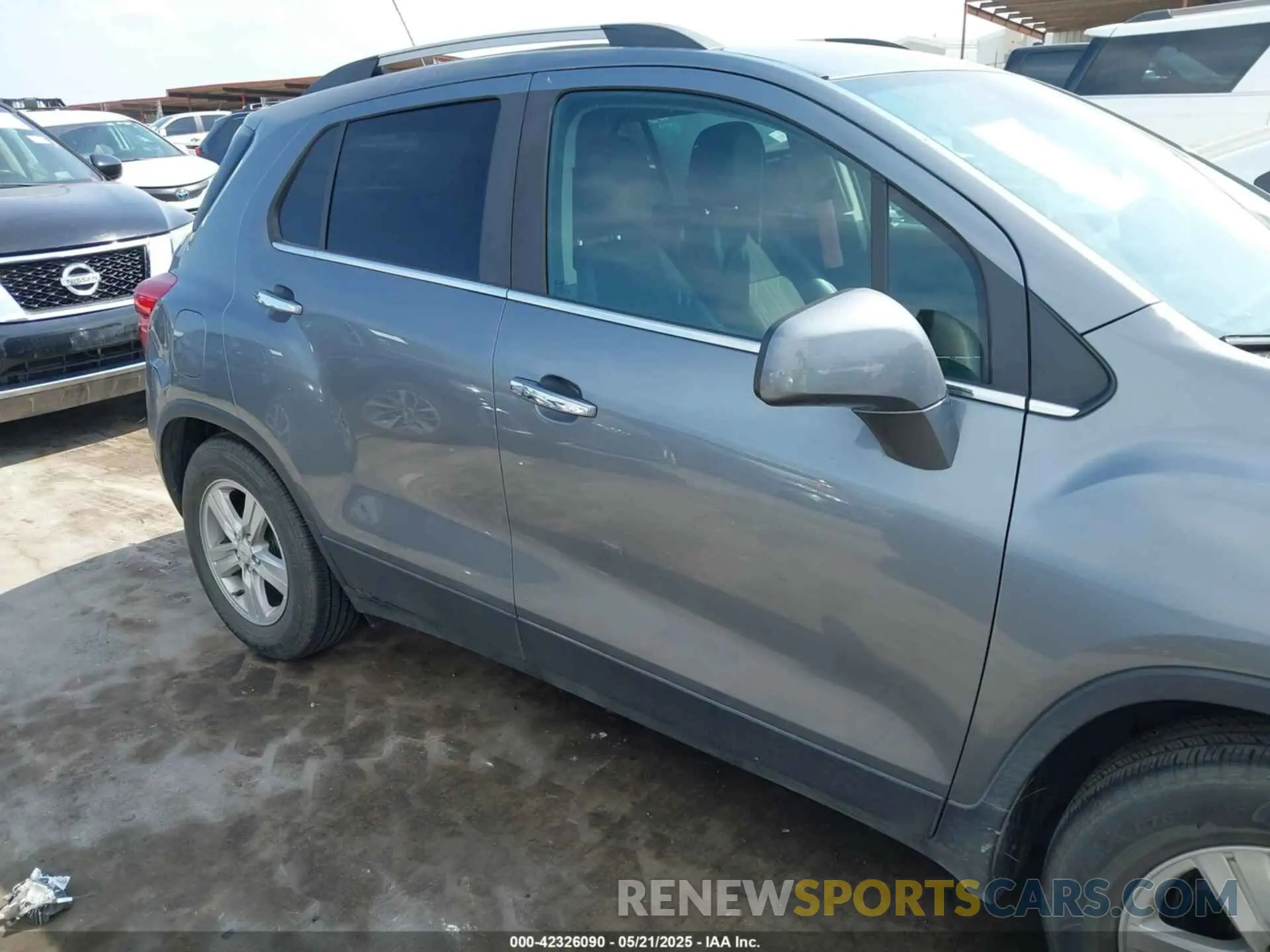 13 fotografías del automóvil dañado KL7CJLSB7KB928239 CHEVROLET TRAX 2019