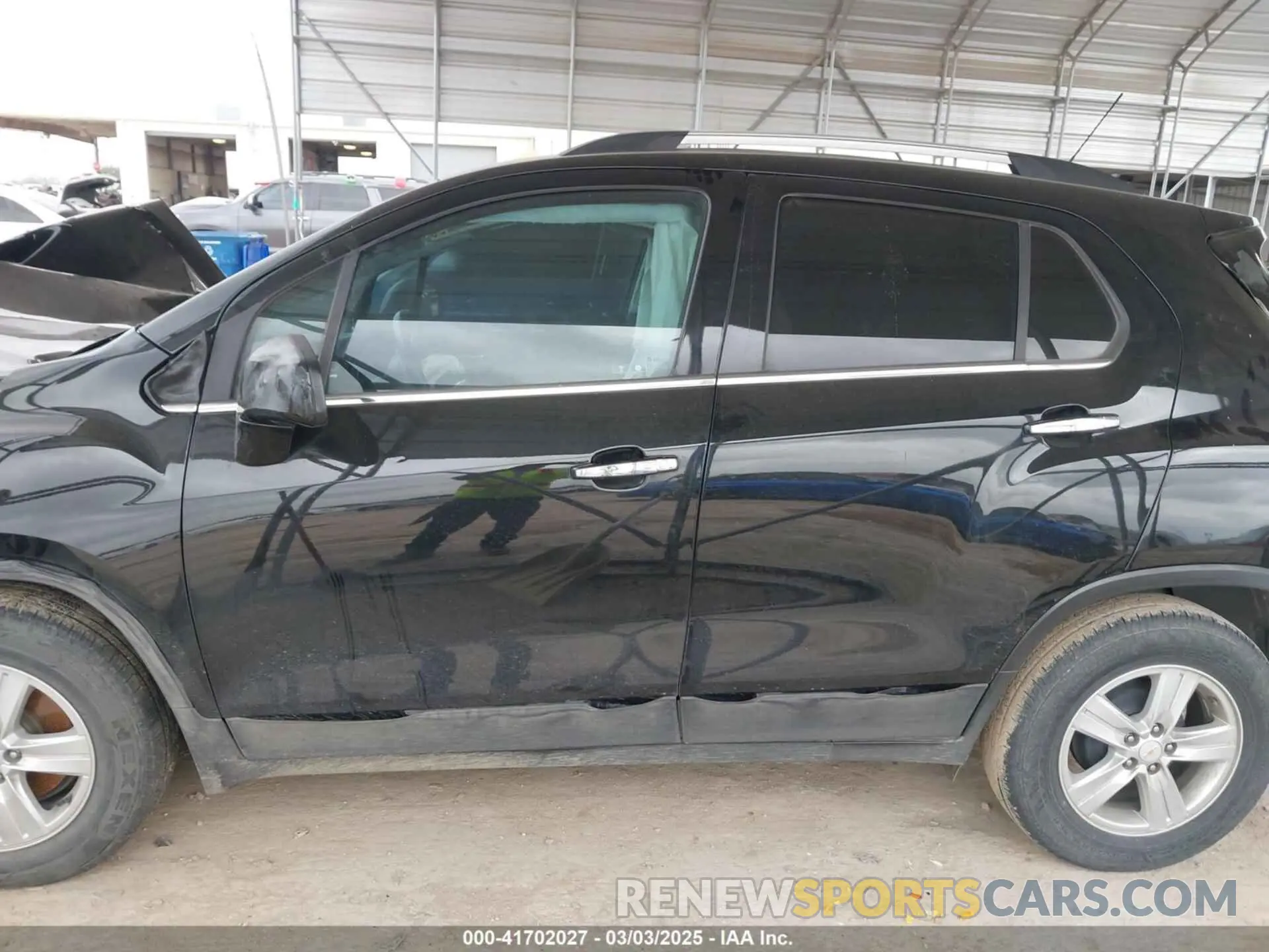 14 fotografías del automóvil dañado KL7CJLSB7KB954386 CHEVROLET TRAX 2019