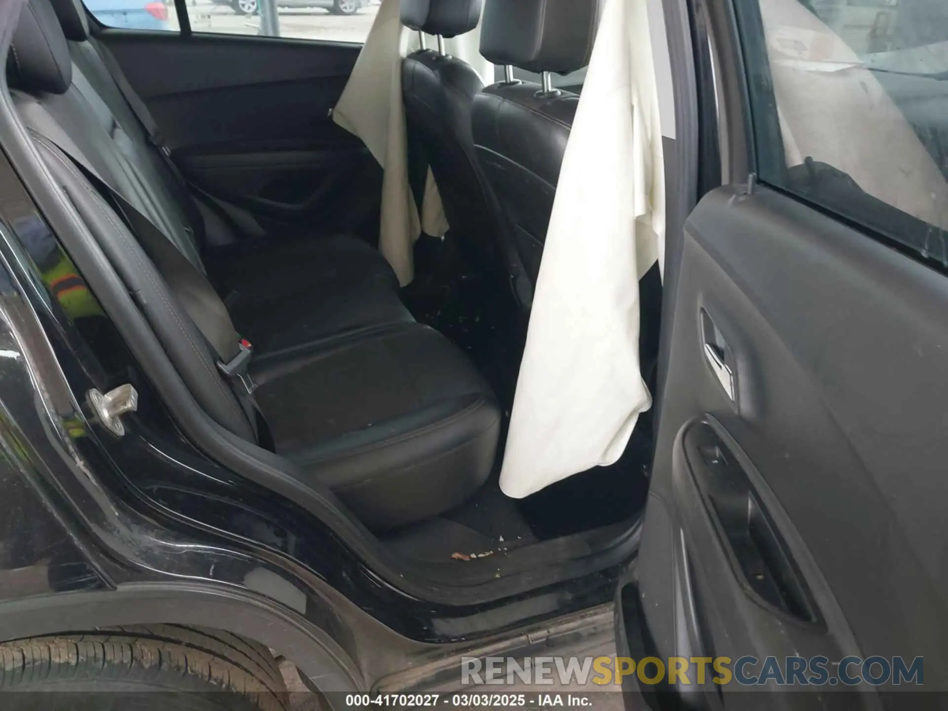 8 fotografías del automóvil dañado KL7CJLSB7KB954386 CHEVROLET TRAX 2019