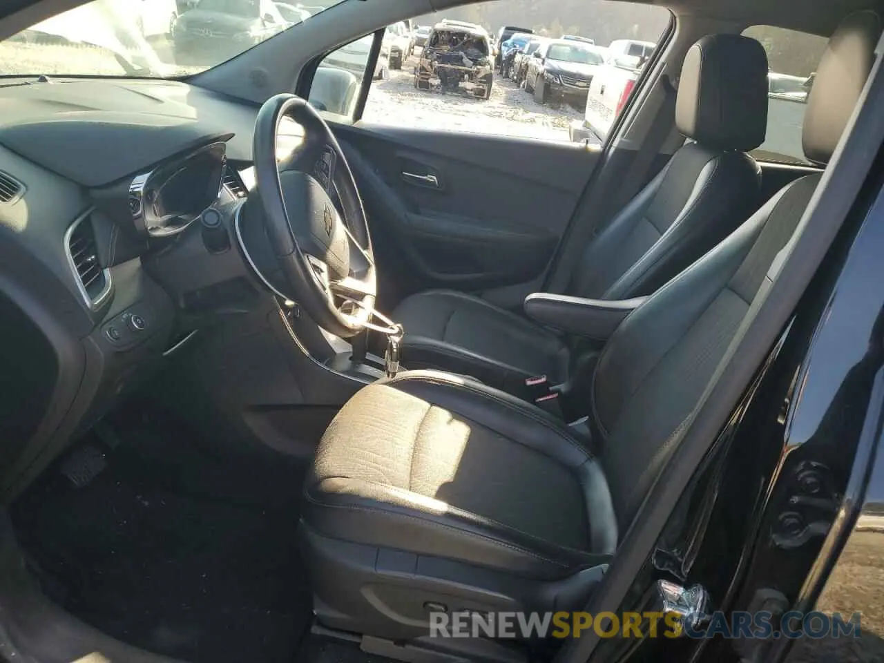 7 fotografías del automóvil dañado KL7CJLSB8KB908727 CHEVROLET TRAX 2019