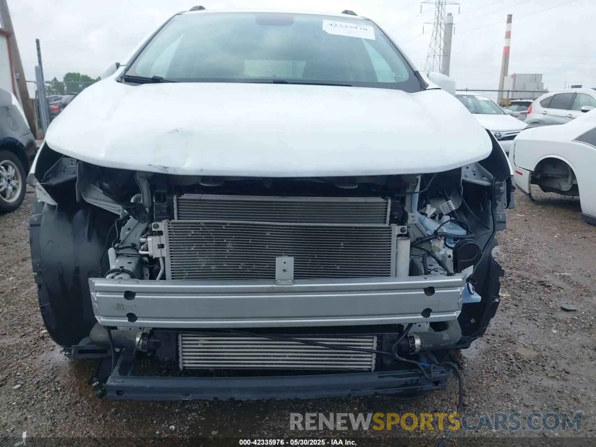 13 fotografías del automóvil dañado KL7CJLSB8KB912566 CHEVROLET TRAX 2019