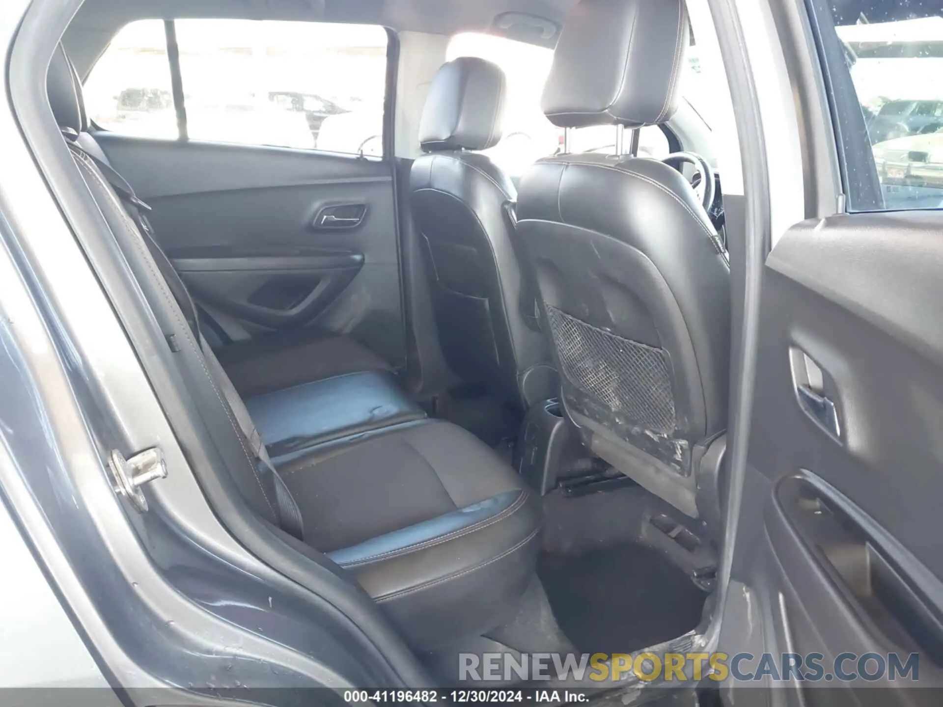 8 fotografías del automóvil dañado KL7CJLSBXKB928901 CHEVROLET TRAX 2019