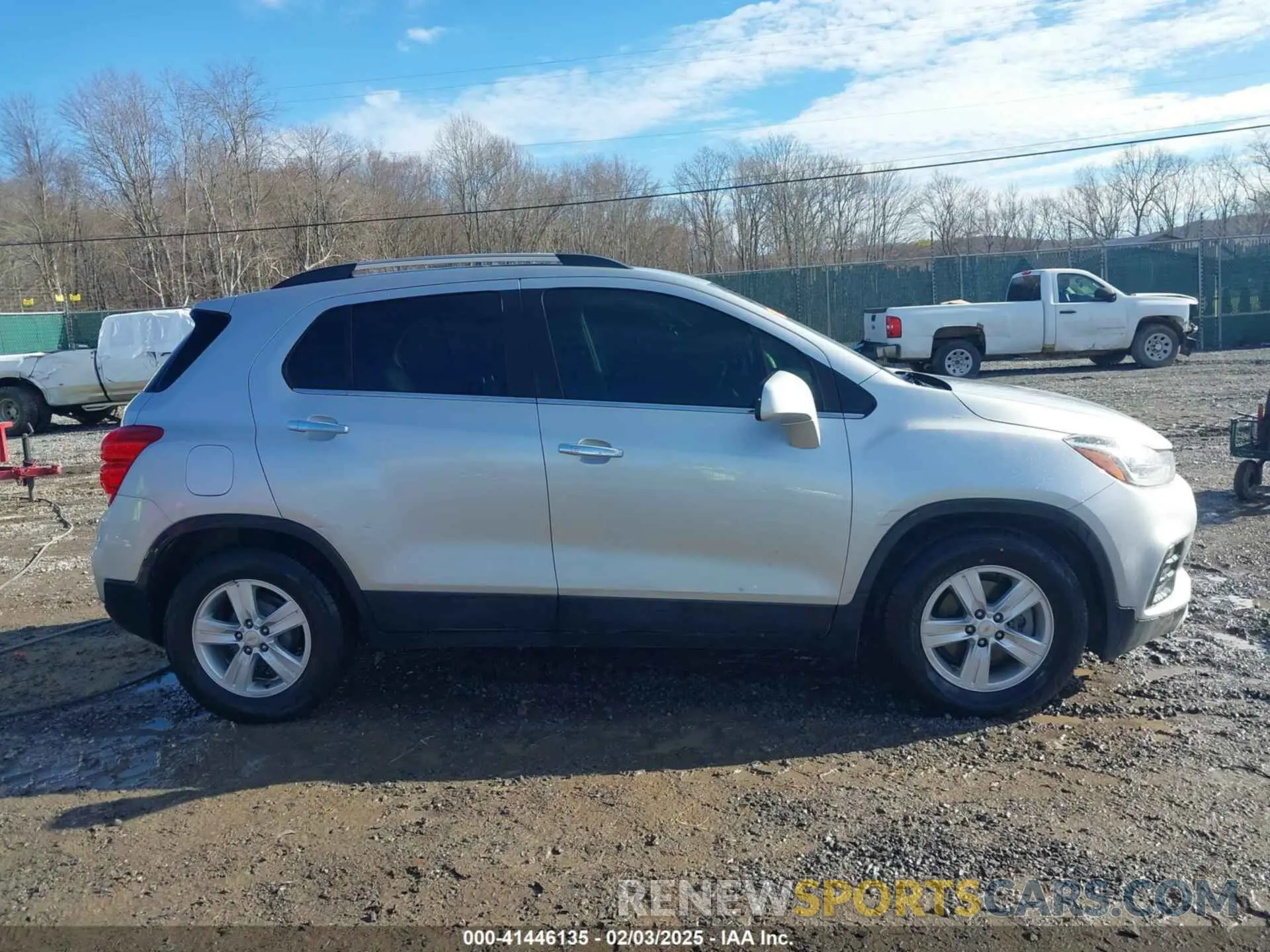 13 fotografías del automóvil dañado KL7CJLSBXKB962501 CHEVROLET TRAX 2019