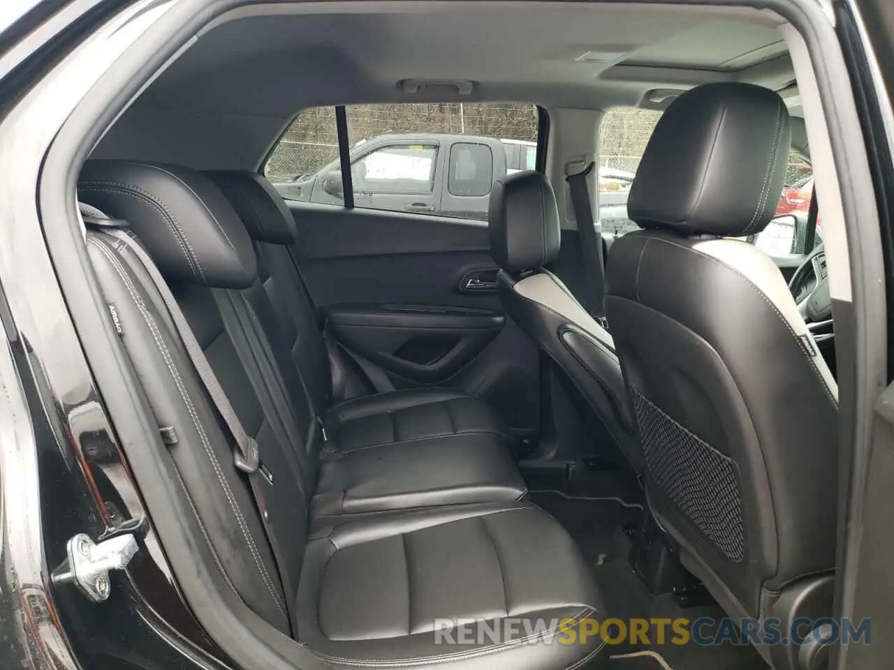 11 fotografías del automóvil dañado KL7CJMSB5KB788861 CHEVROLET TRAX 2019