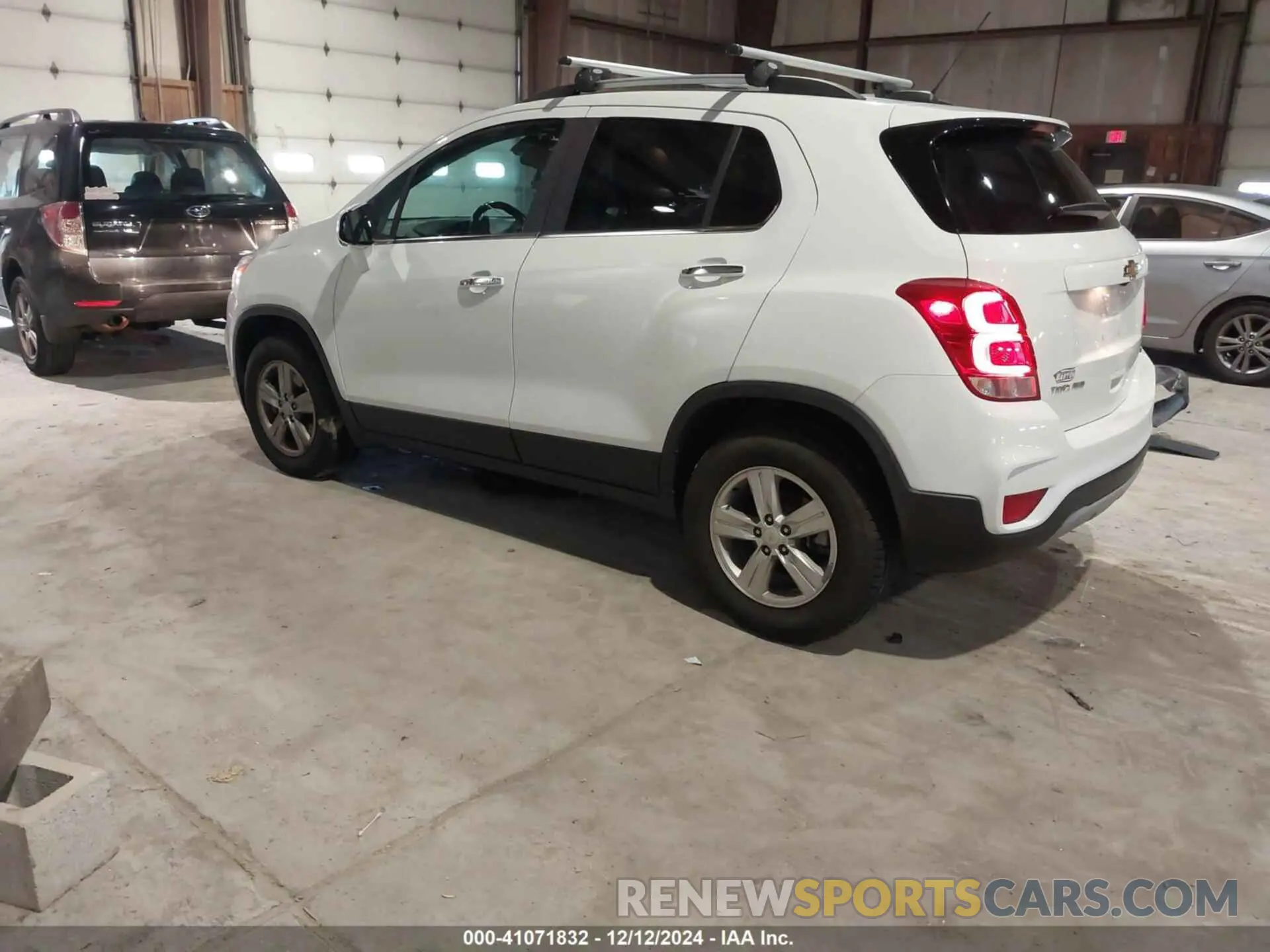 3 fotografías del automóvil dañado KL7CJPSB0KB895057 CHEVROLET TRAX 2019