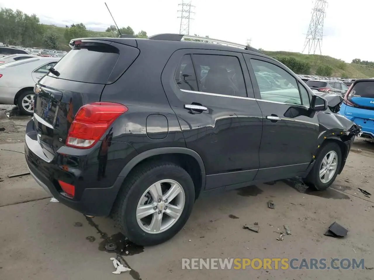 3 fotografías del automóvil dañado KL7CJPSB1KB915185 CHEVROLET TRAX 2019