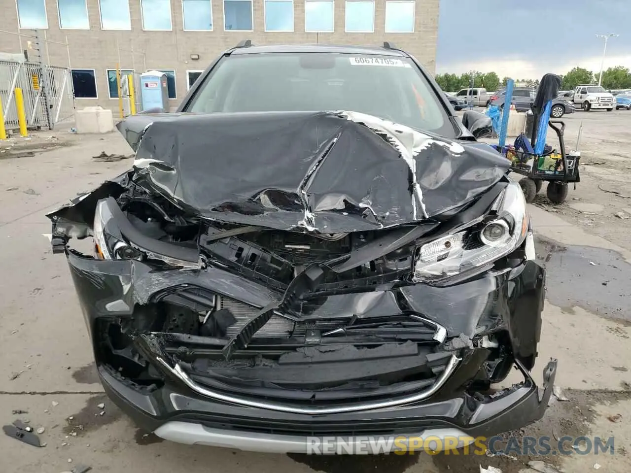 5 fotografías del automóvil dañado KL7CJPSB1KB915185 CHEVROLET TRAX 2019