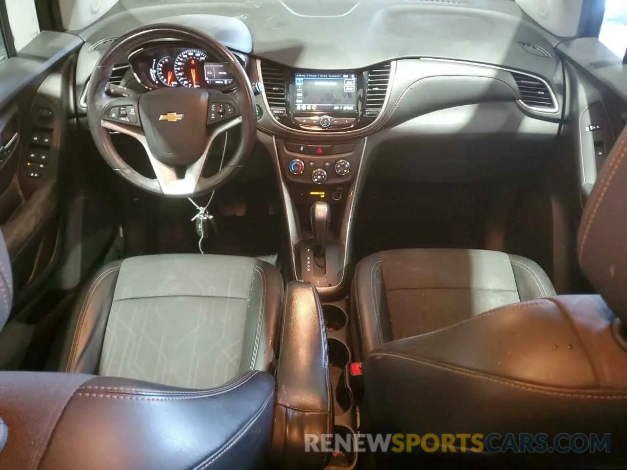 8 fotografías del automóvil dañado KL7CJPSB1KB946968 CHEVROLET TRAX 2019