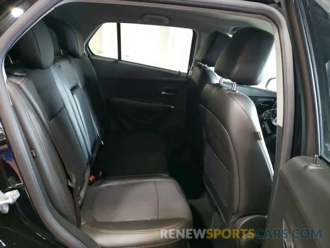 11 fotografías del automóvil dañado KL7CJPSB2KB791525 CHEVROLET TRAX 2019