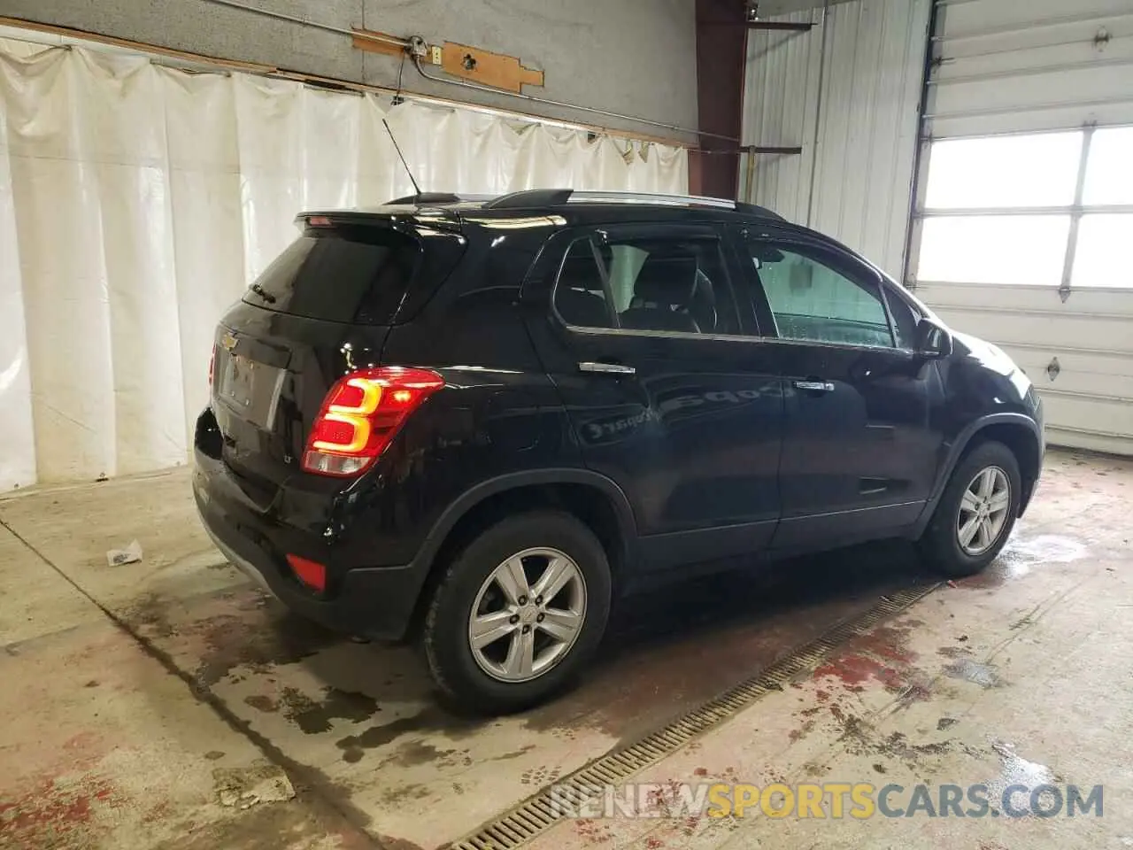 3 fotografías del automóvil dañado KL7CJPSB2KB791525 CHEVROLET TRAX 2019
