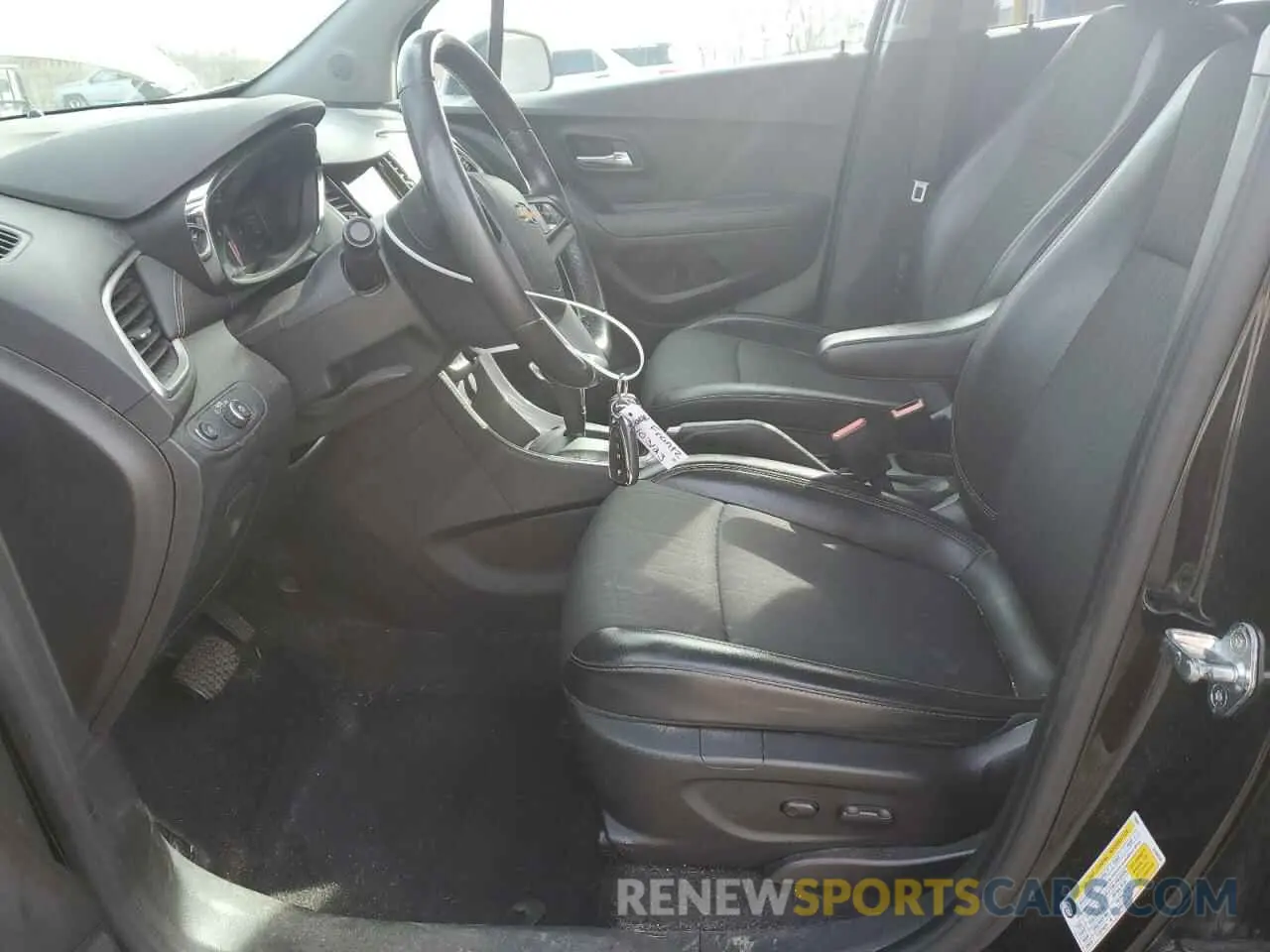 7 fotografías del automóvil dañado KL7CJPSB3KB743872 CHEVROLET TRAX 2019