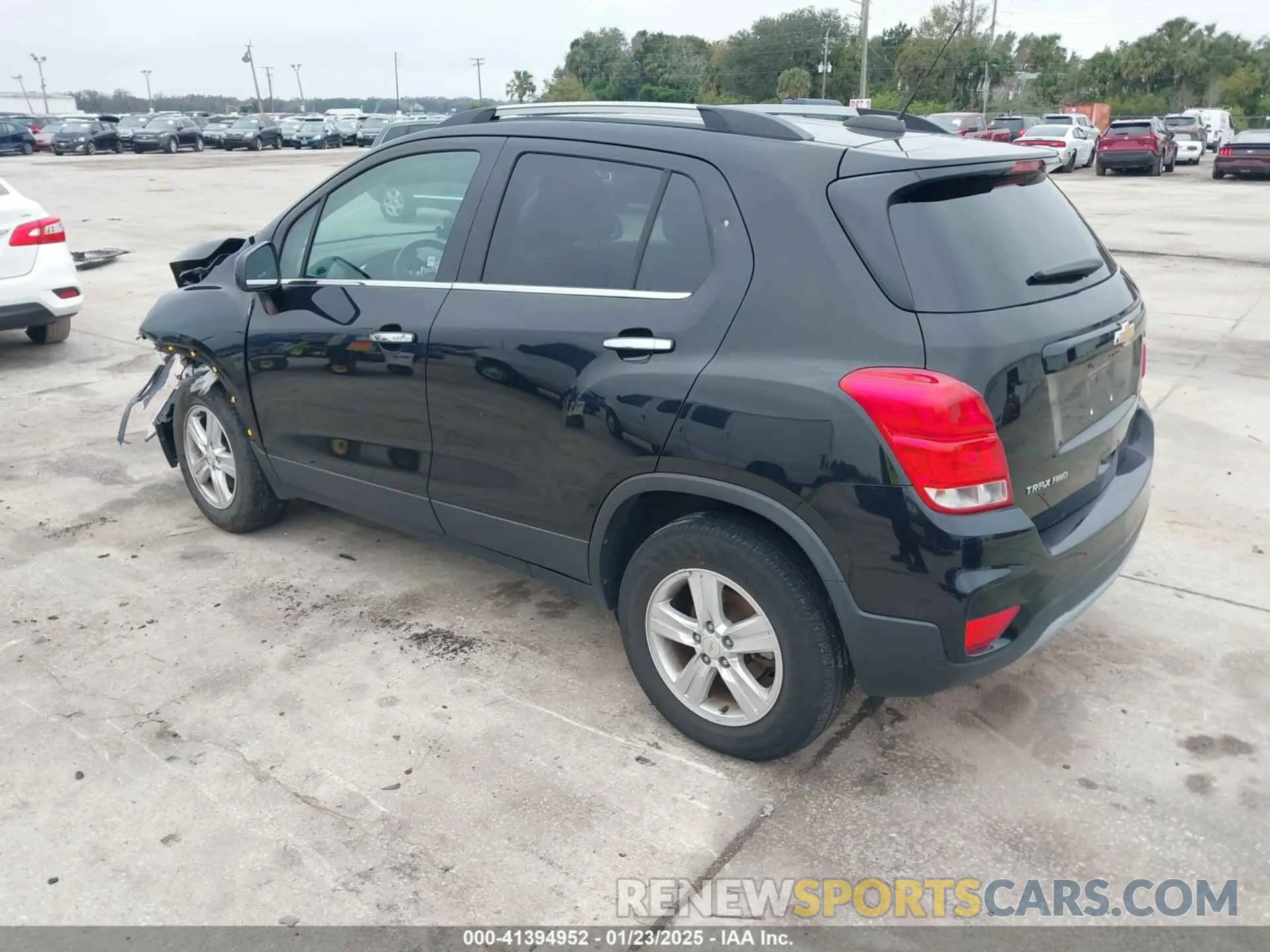 3 fotografías del automóvil dañado KL7CJPSB3KB904575 CHEVROLET TRAX 2019