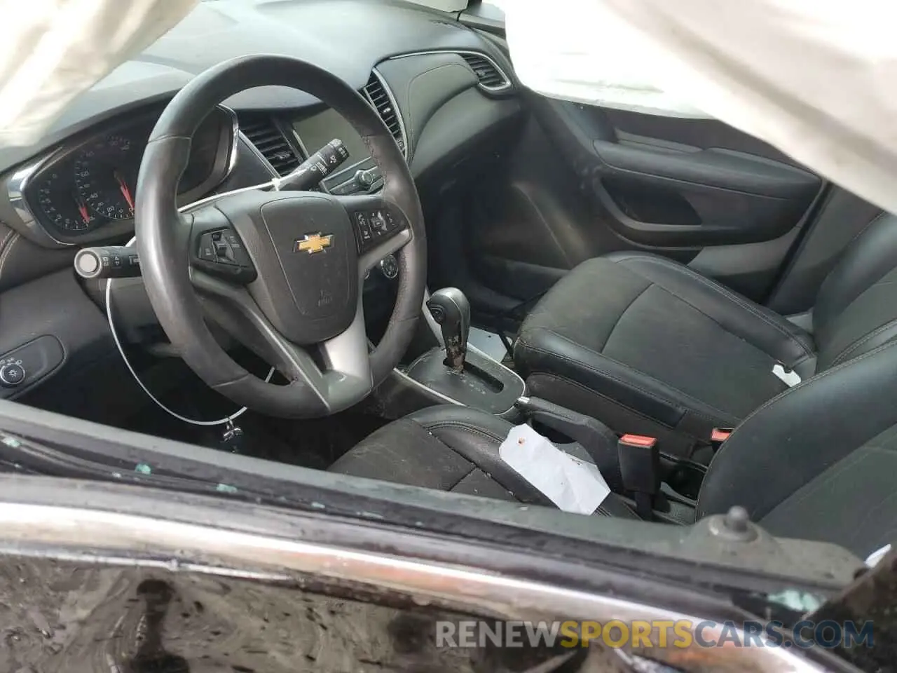 8 fotografías del automóvil dañado KL7CJPSB5KB773486 CHEVROLET TRAX 2019