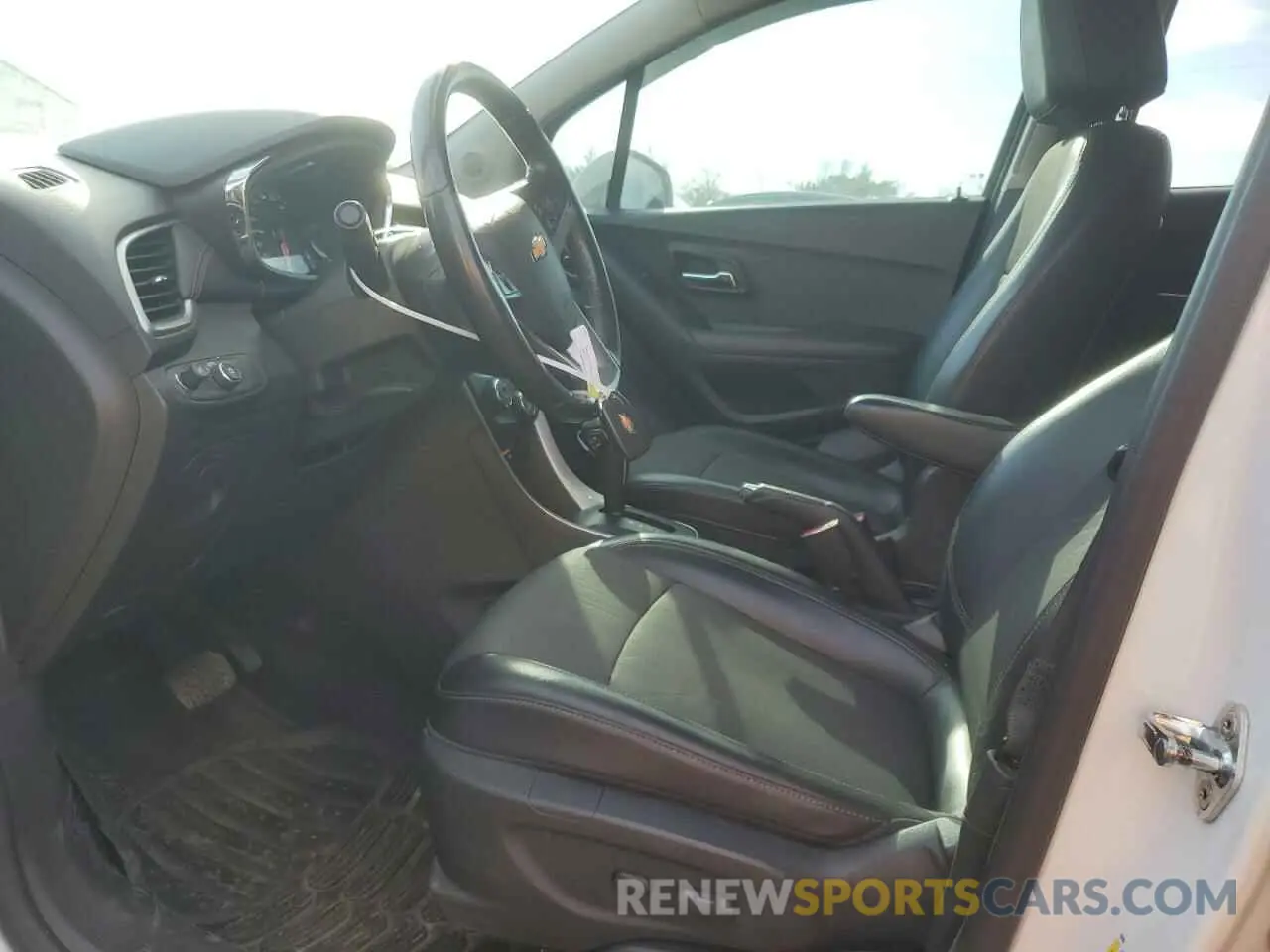 7 fotografías del automóvil dañado KL7CJPSB5KB833024 CHEVROLET TRAX 2019