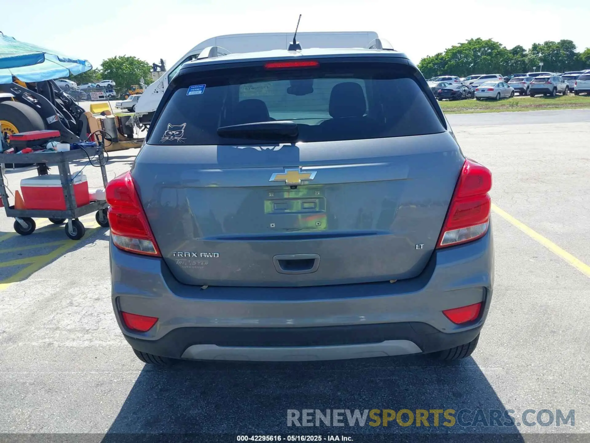 16 fotografías del automóvil dañado KL7CJPSB6KB879252 CHEVROLET TRAX 2019