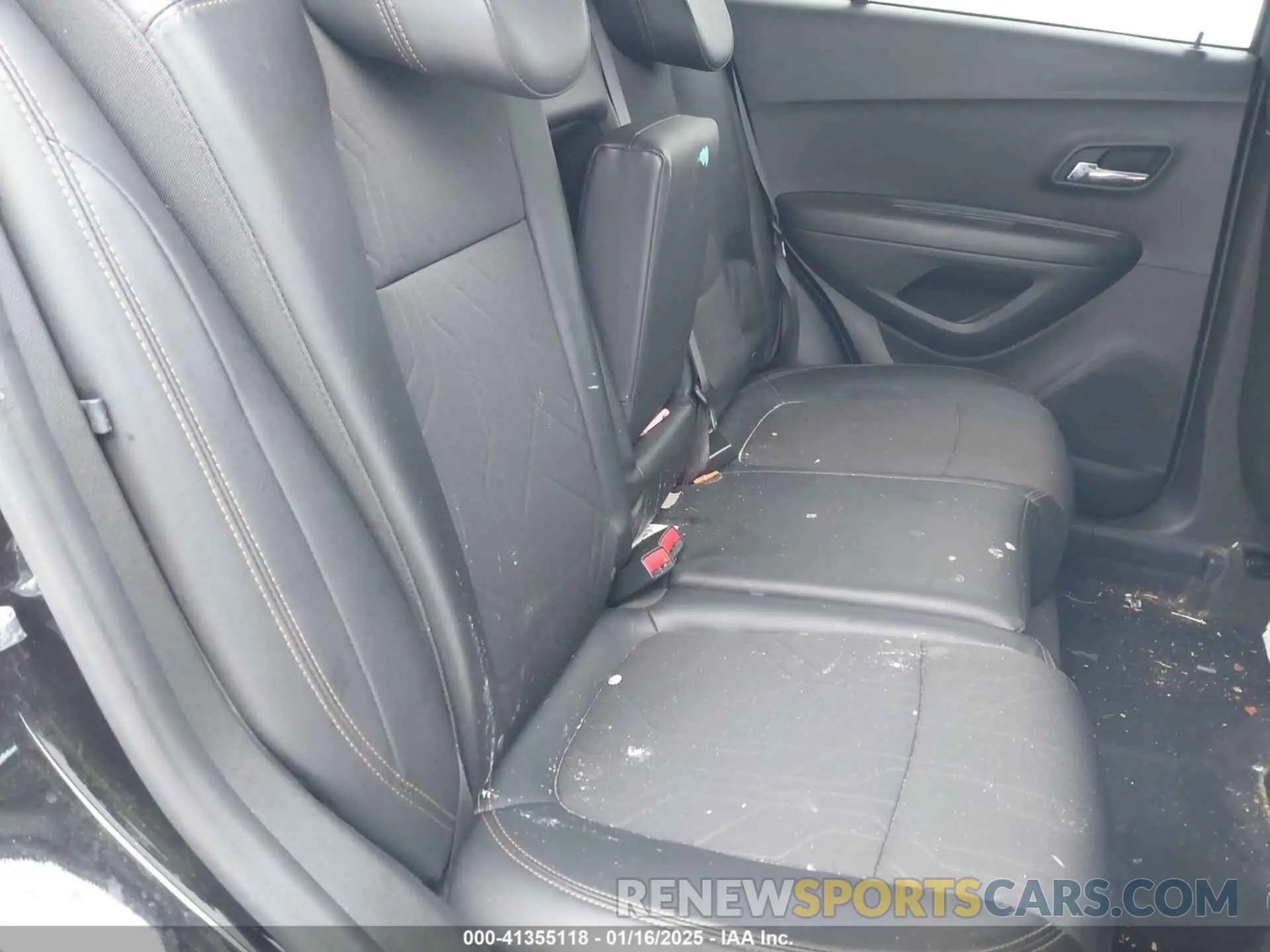 8 fotografías del automóvil dañado KL7CJPSB6KB925985 CHEVROLET TRAX 2019
