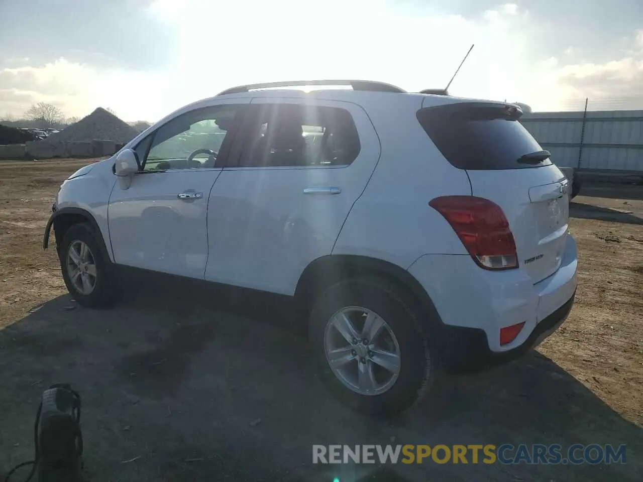 2 fotografías del automóvil dañado KL7CJPSB7KB751523 CHEVROLET TRAX 2019
