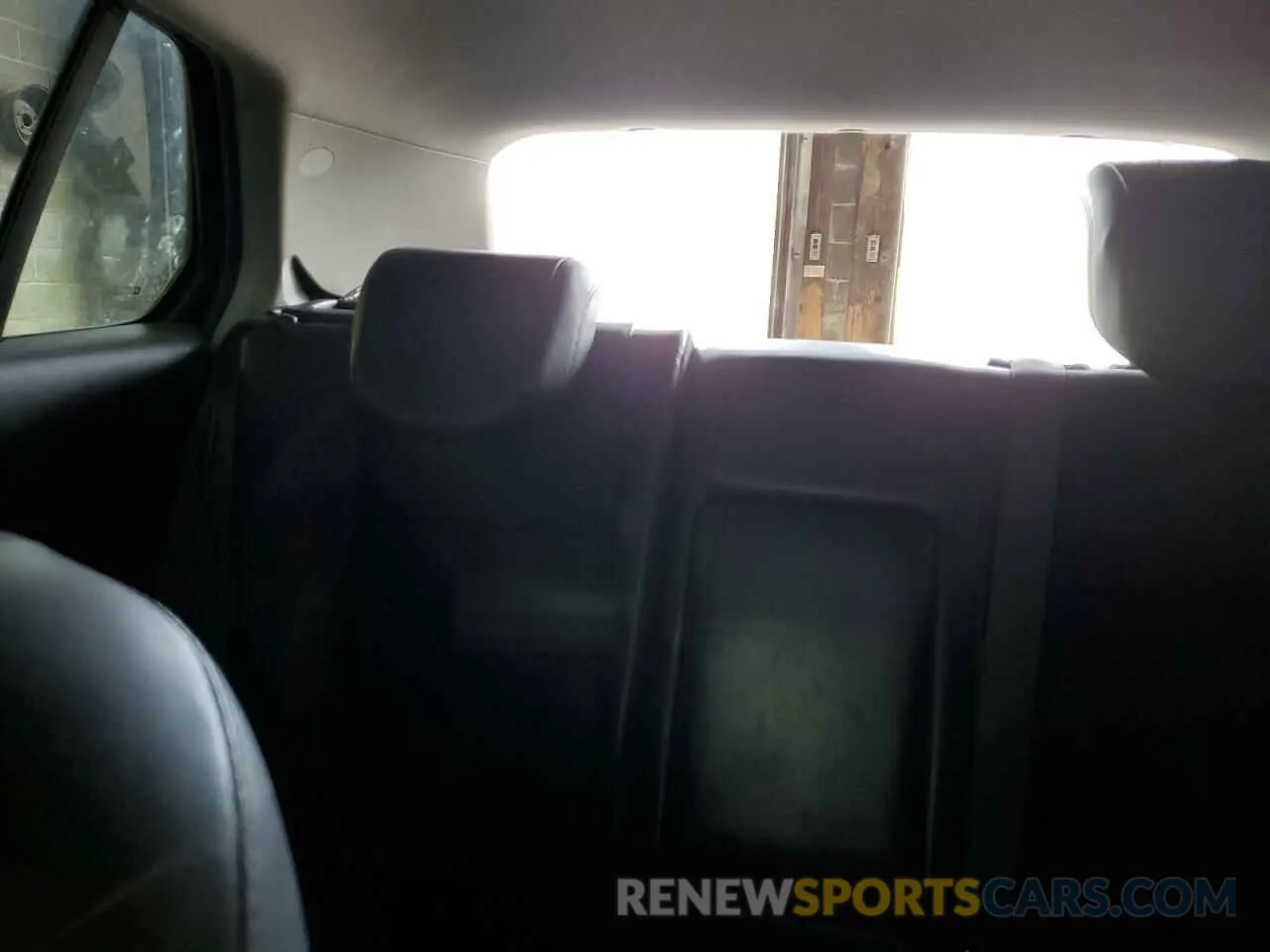 10 fotografías del automóvil dañado KL7CJPSB7KB904675 CHEVROLET TRAX 2019