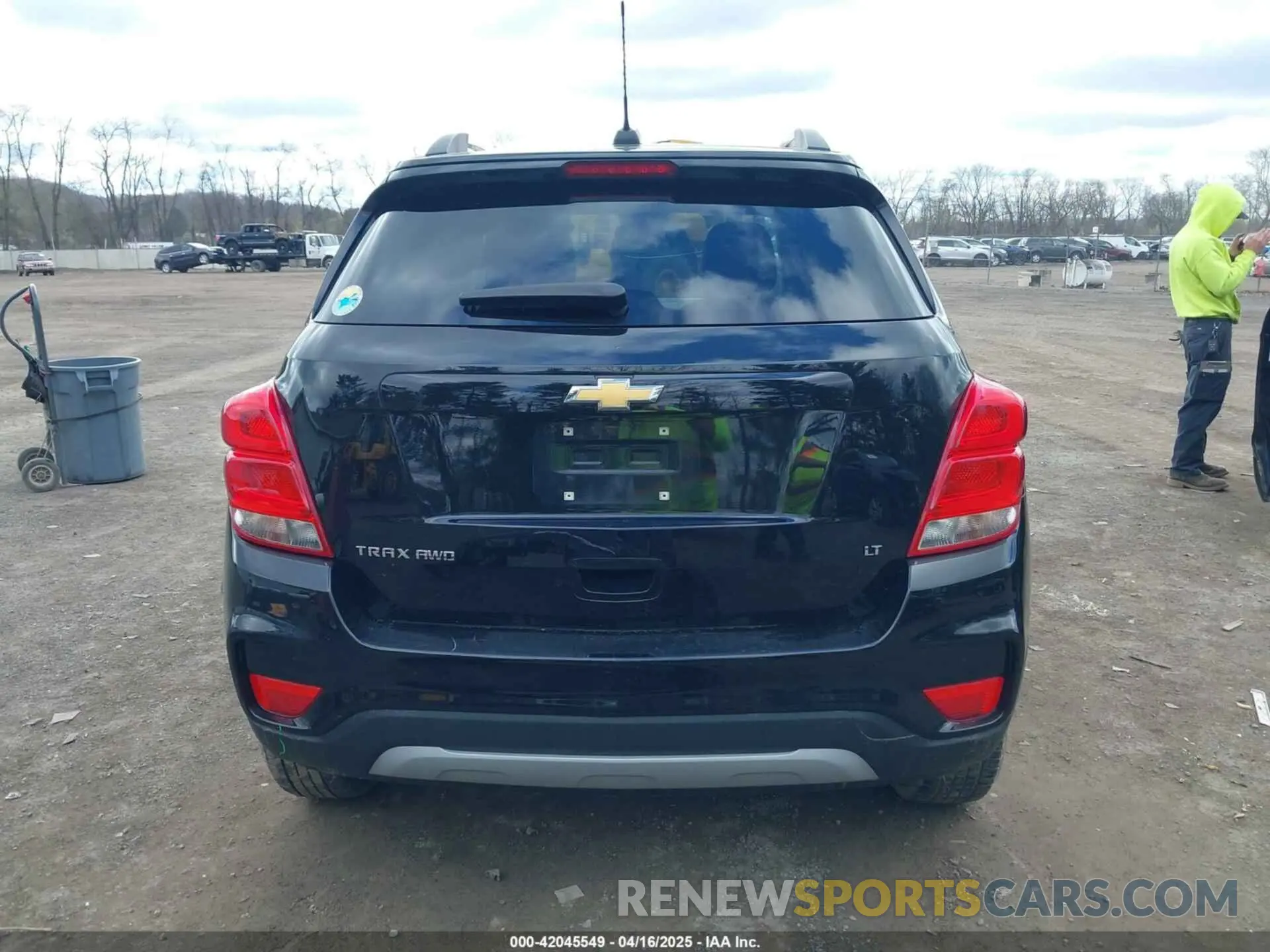 17 fotografías del automóvil dañado KL7CJPSBXKB898287 CHEVROLET TRAX 2019