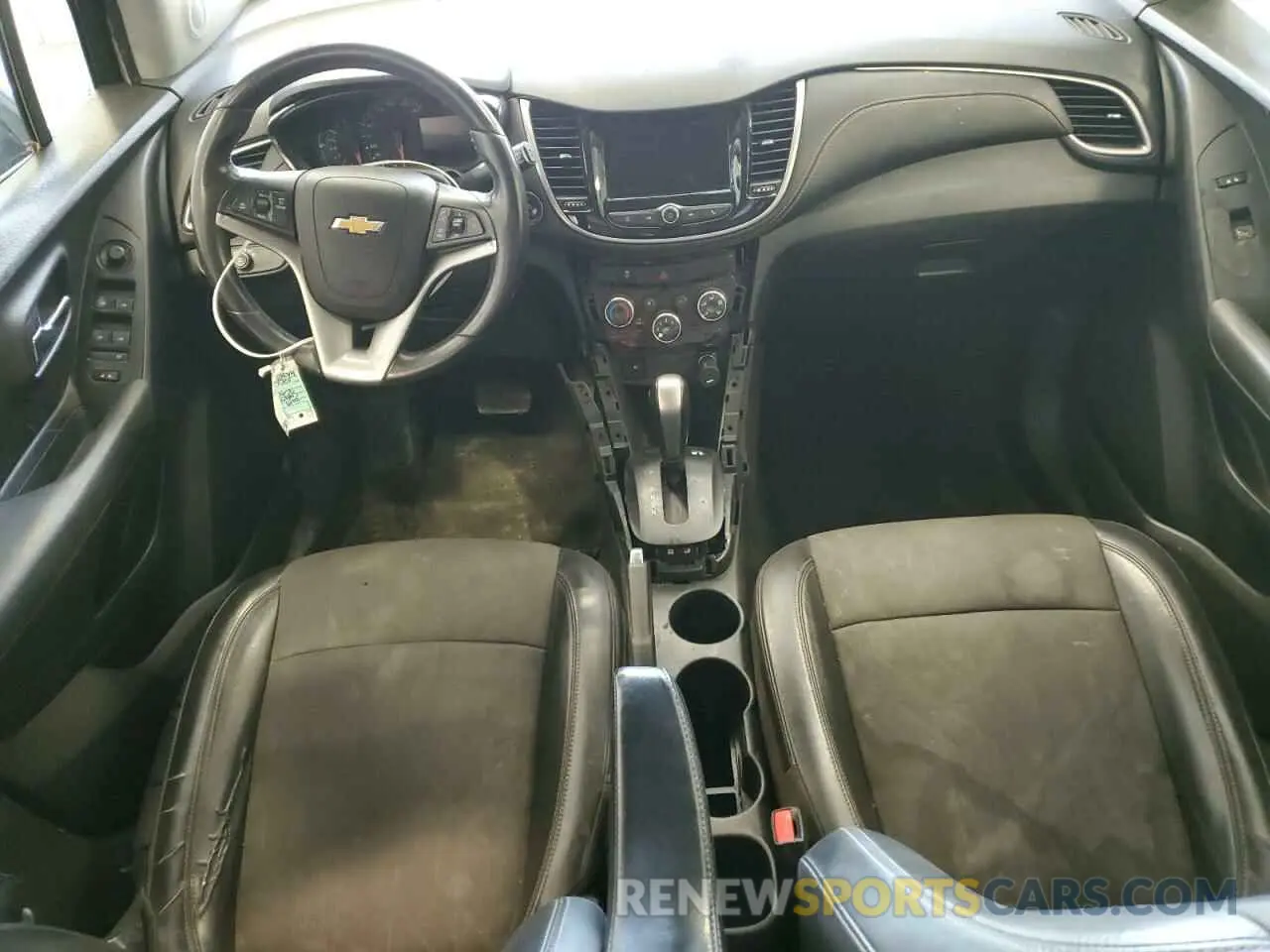 8 fotografías del automóvil dañado KL7CJPSBXKB926489 CHEVROLET TRAX 2019