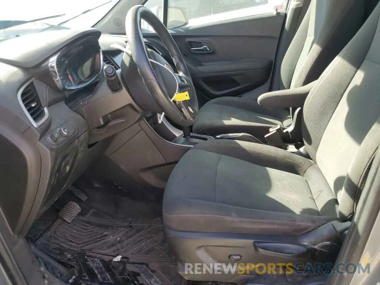 7 fotografías del automóvil dañado 3GNCJKSB0LL156848 CHEVROLET TRAX 2020
